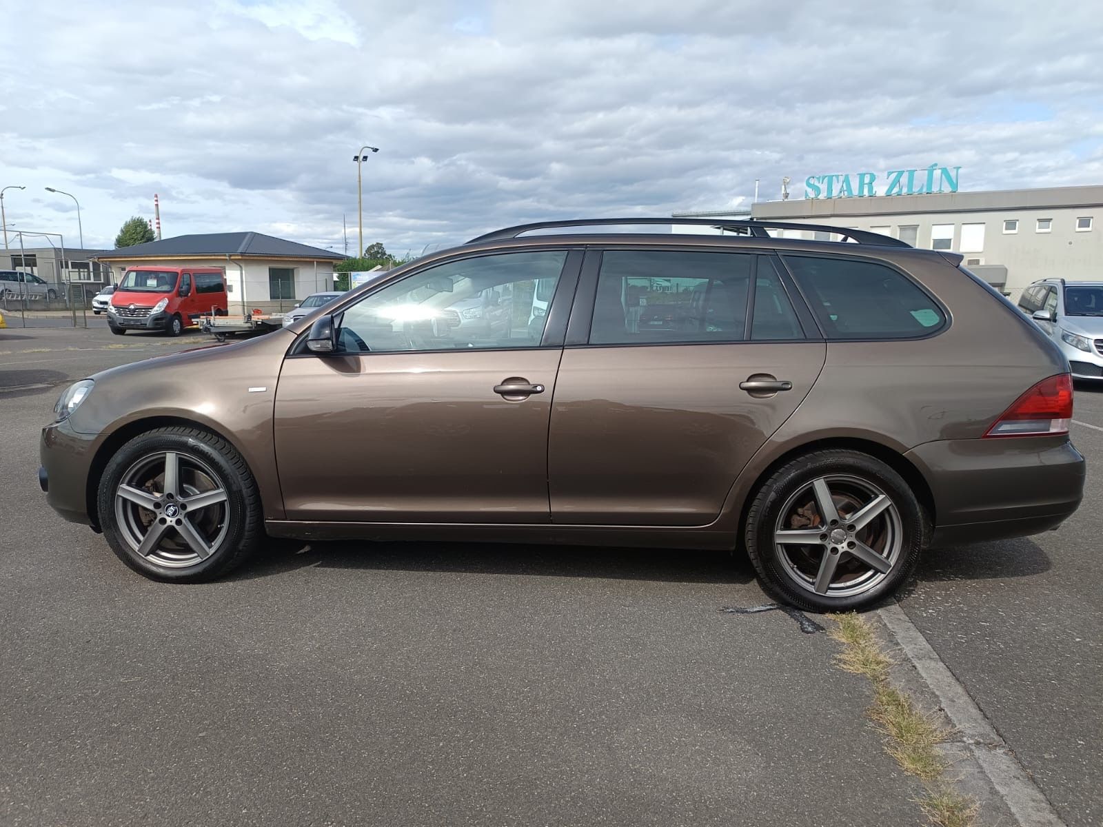 Volkswagen Golf - fotka 4