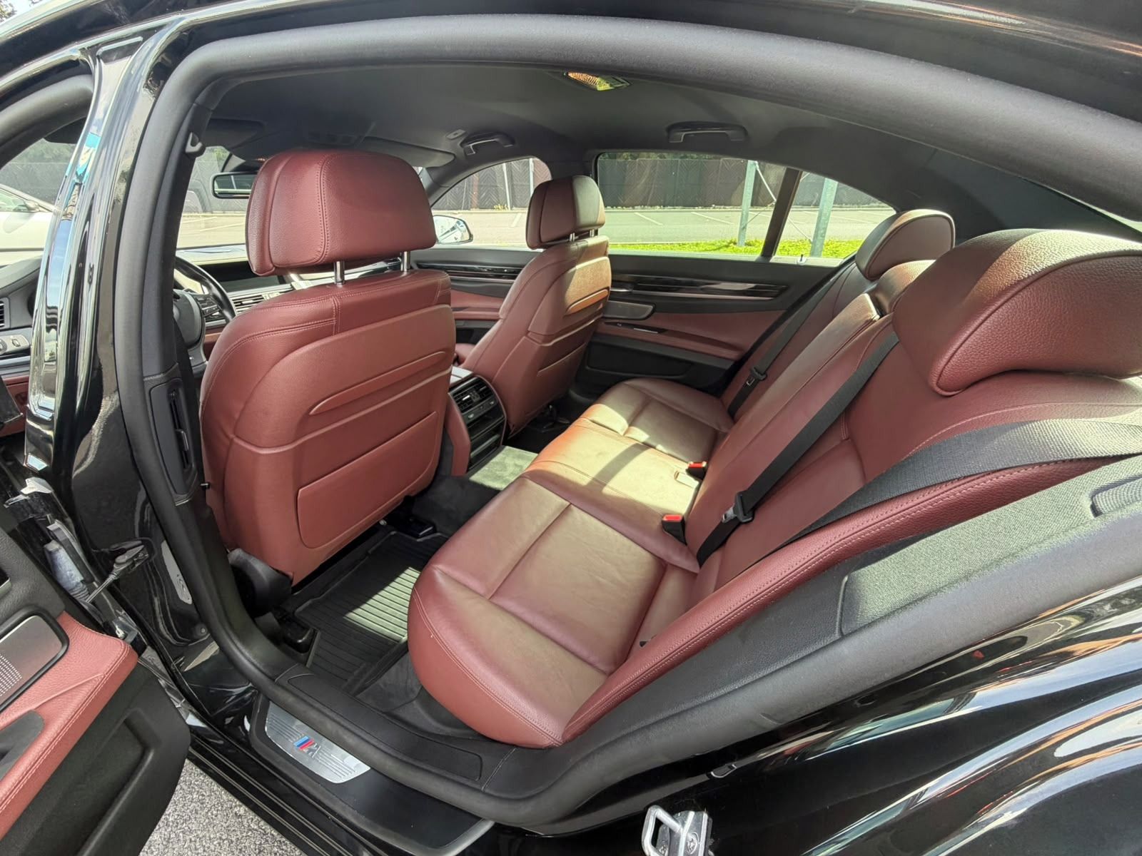 BMW Řada 7, ČR Nehavarované - fotka 6
