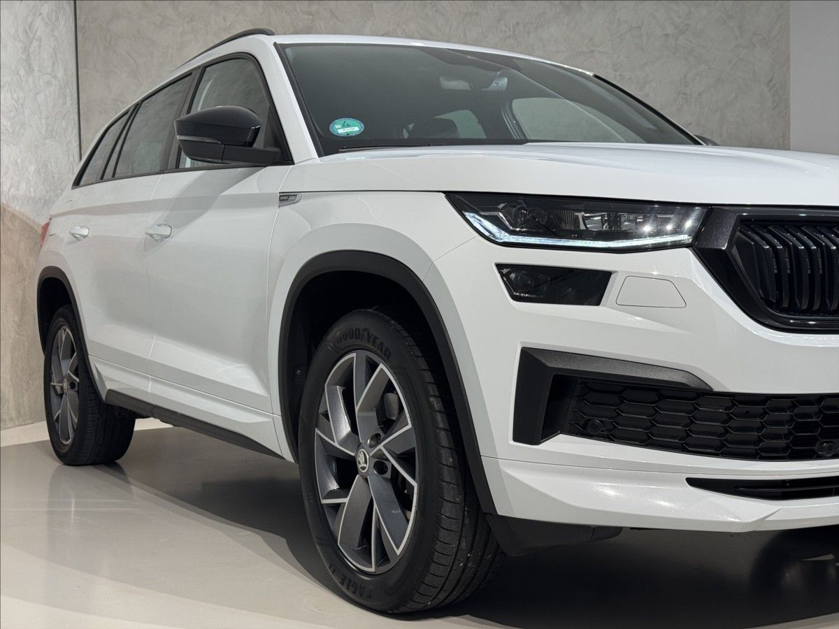 Škoda Kodiaq, 2,0 TDi  DSG Sportline Virtual - fotka 5