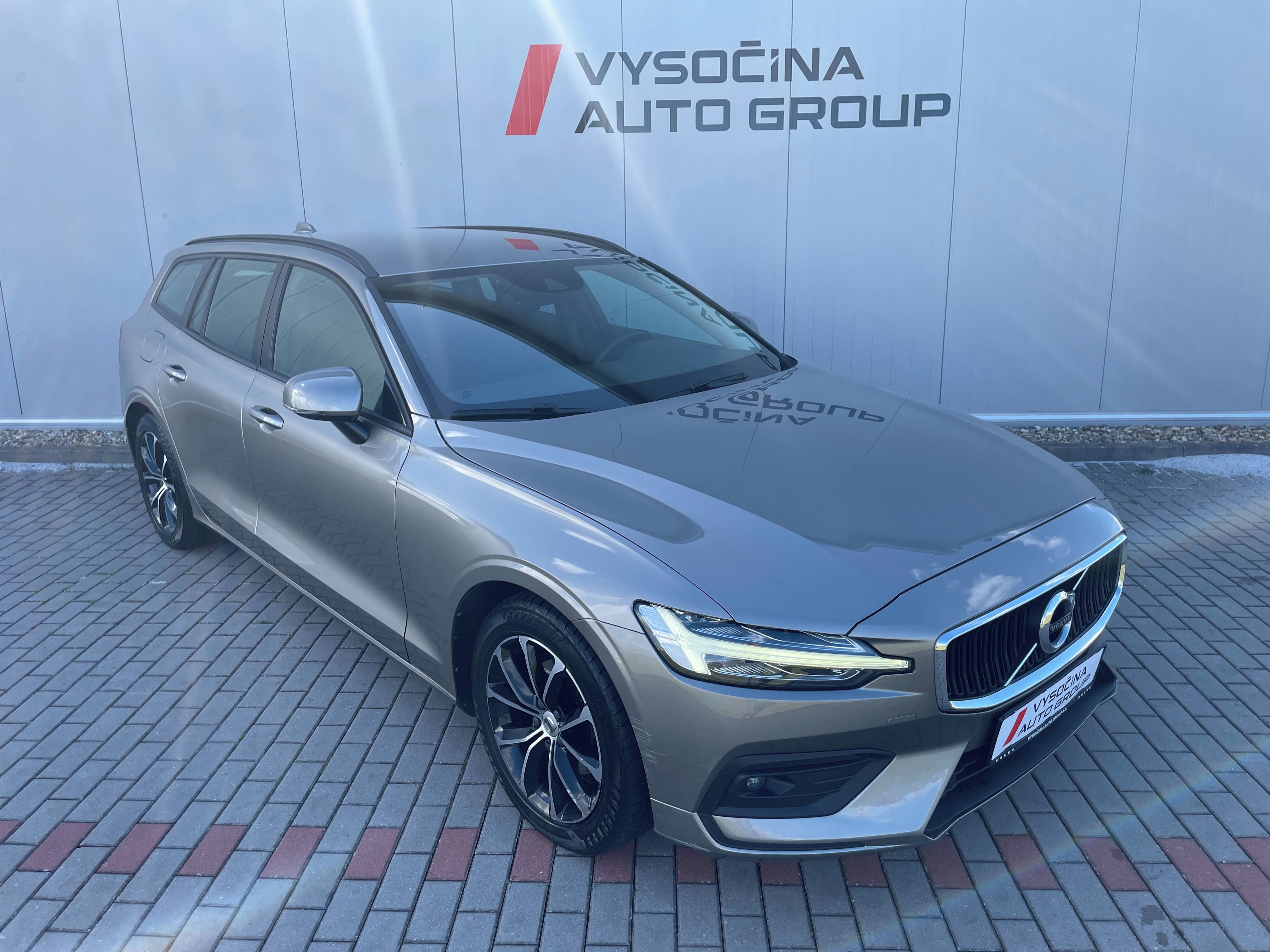 Volvo V60, D3 MOMENTUM Aut.