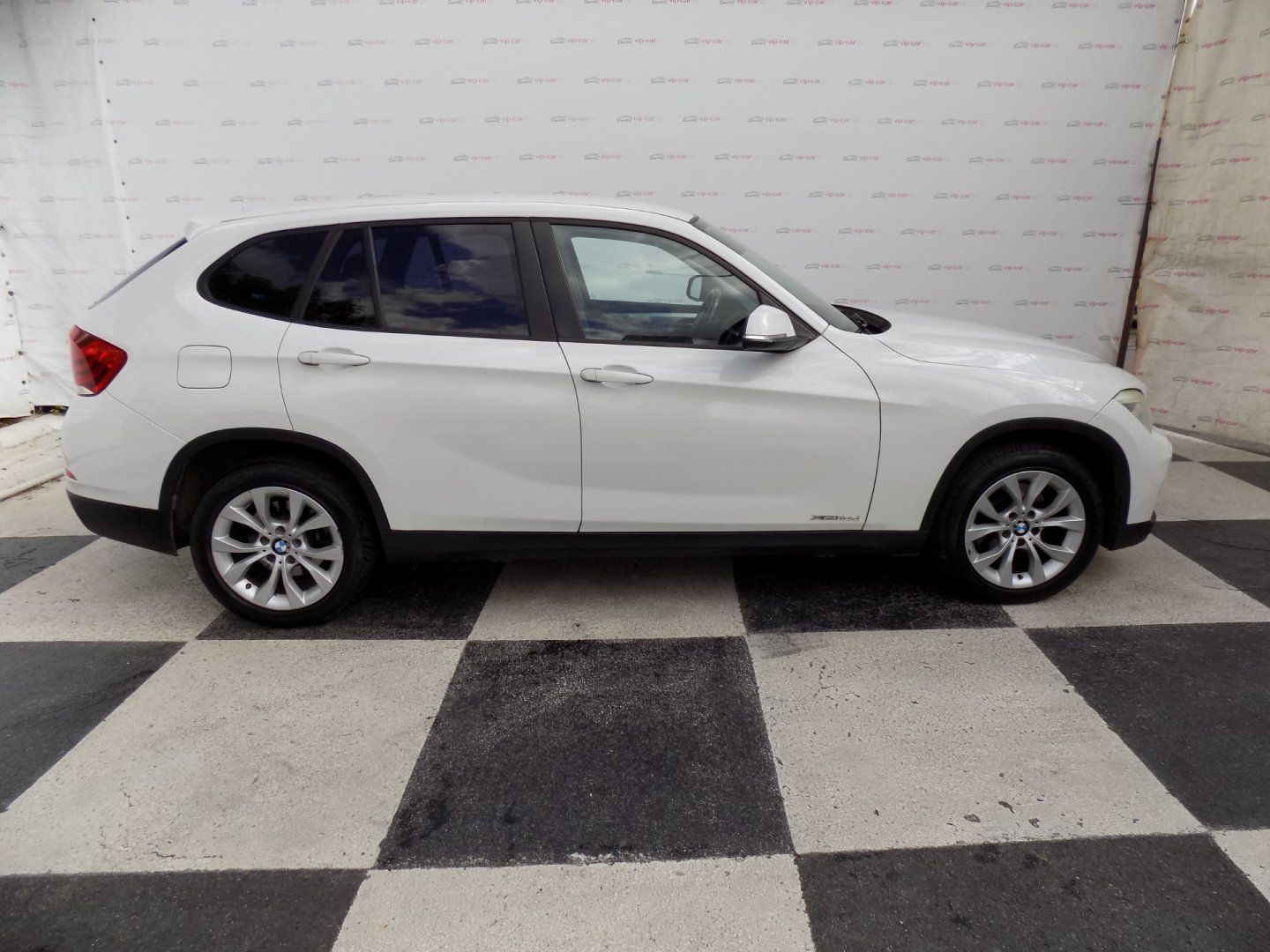 BMW X1, 18d/xDrive/Bi-xenon/ČR/ - fotka 6