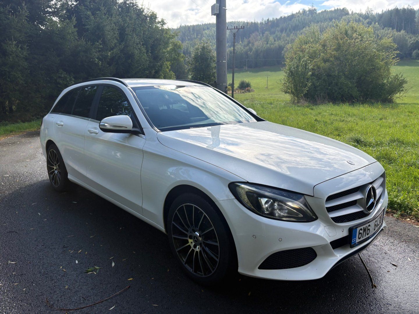 Mercedes-Benz Třídy C, 220 CDI AUt Navi Tažné 2xSada - fotka 3