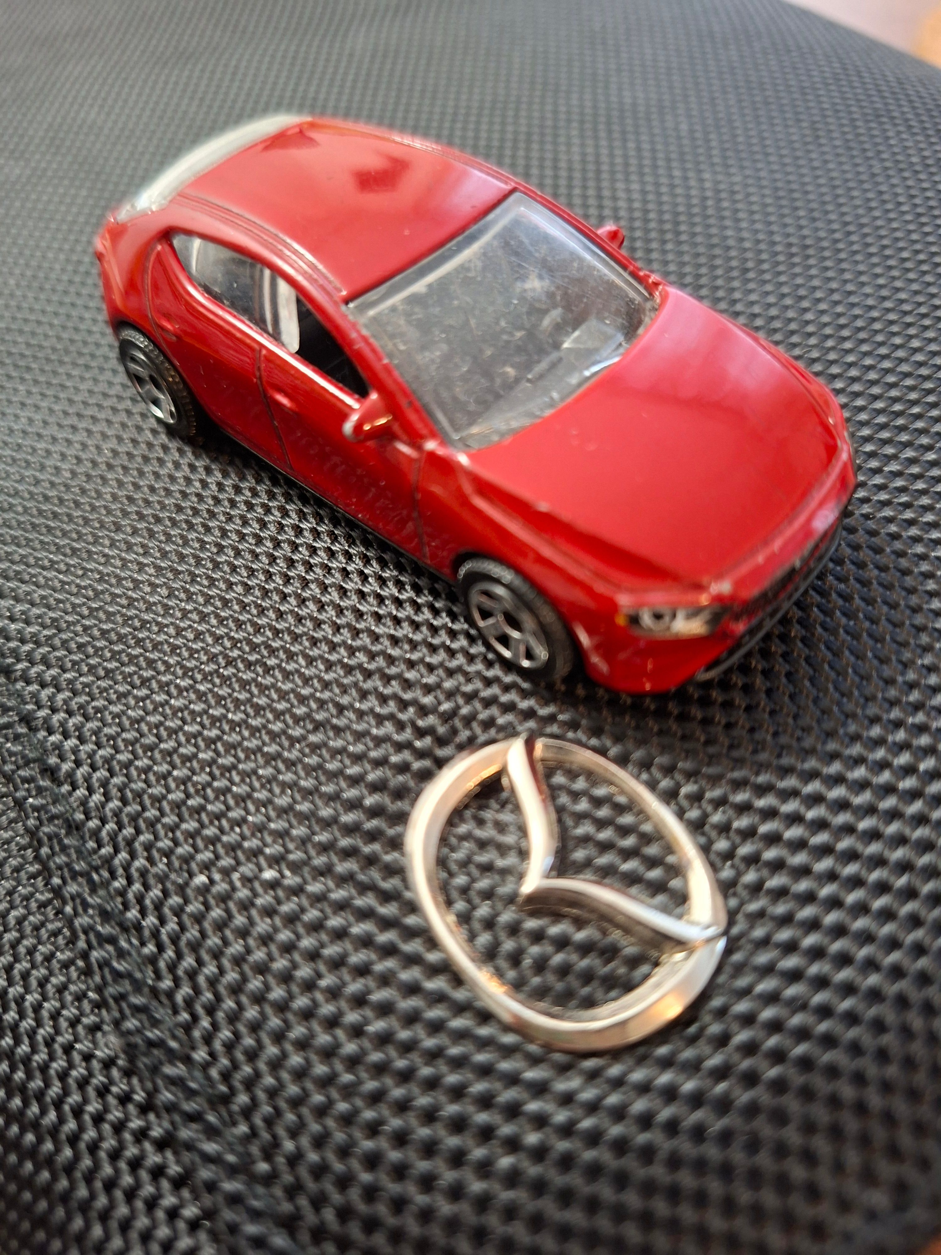 Mazda 3, Mazda 3 1.5 BM (2014) *CarPlay