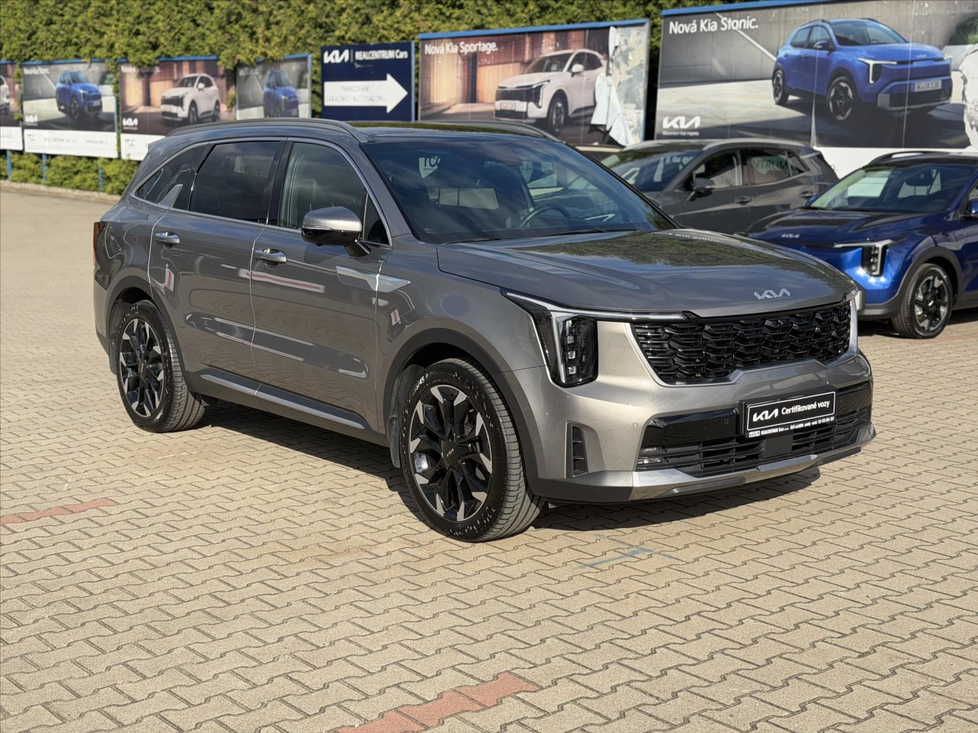 Kia Sorento, 2,2 CRDi 4x4 8AT TOP,PNS,Nappa - fotka 2