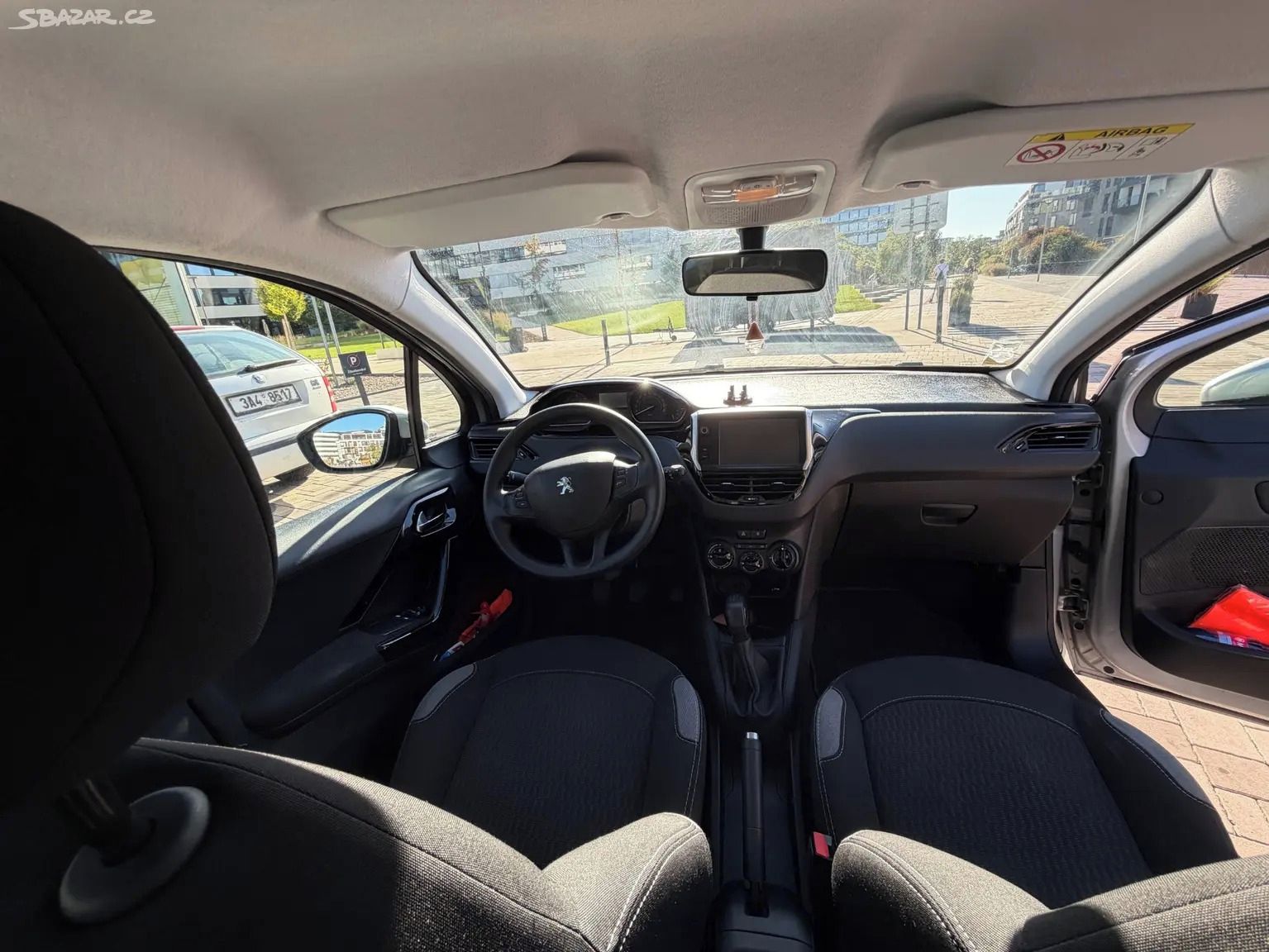 Peugeot 208, Peugeot 208 1.6 BlueHDi 55 kW - fotka 6