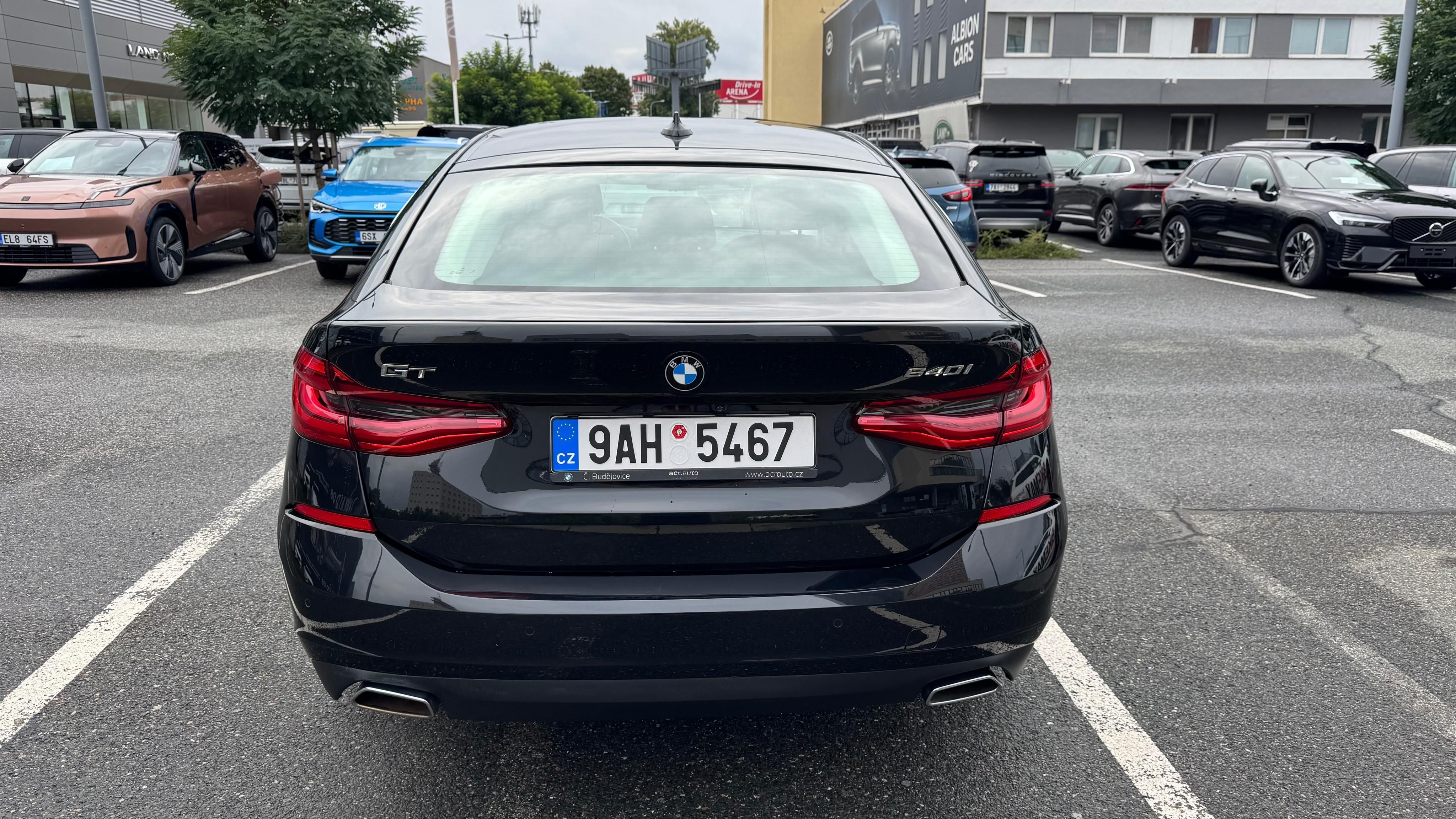 BMW Řada 6, 640i GT, ČR, servisováno - fotka 4