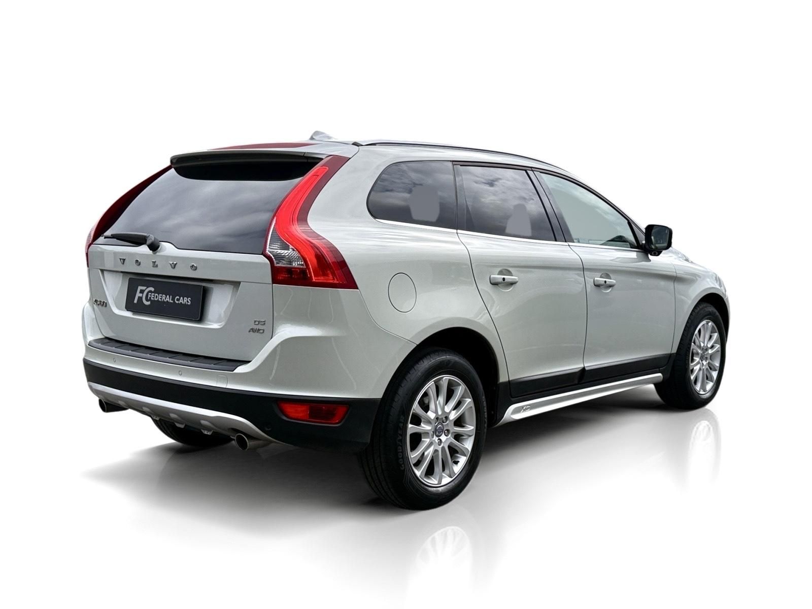 Volvo XC60, D5 AWD // SUMMUM // 151 kW - fotka 5