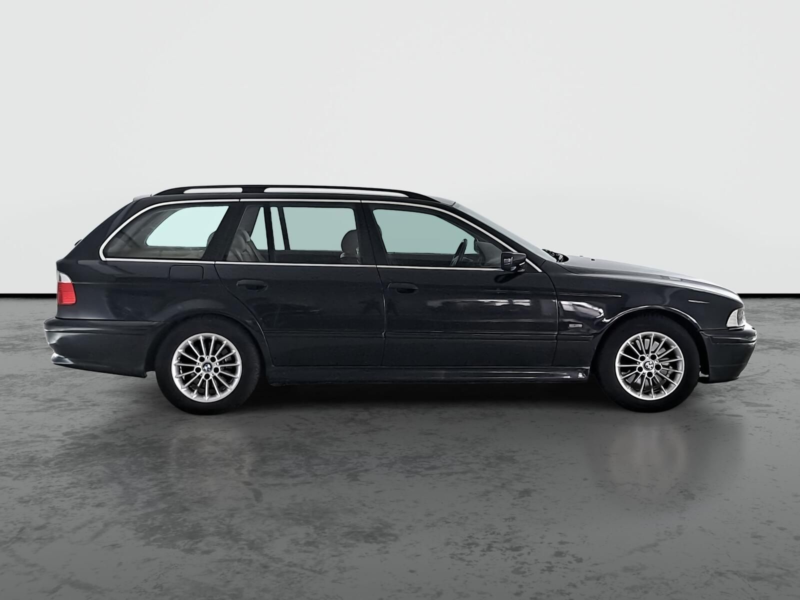 BMW Řada 5, 530d, Automat, po STK, Klima - fotka 6