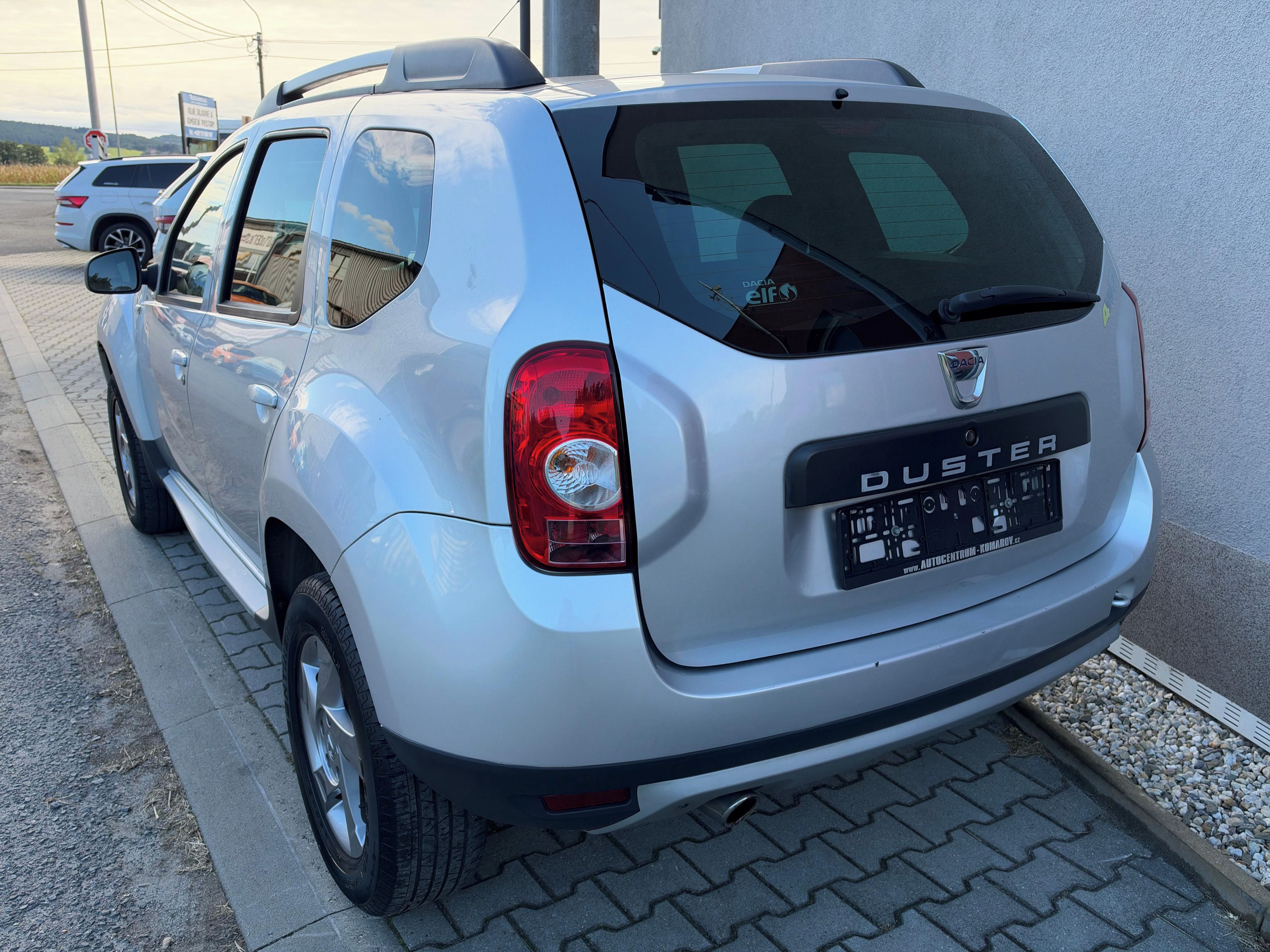 Dacia Duster, 1.6 16V 4x4 - fotka 4
