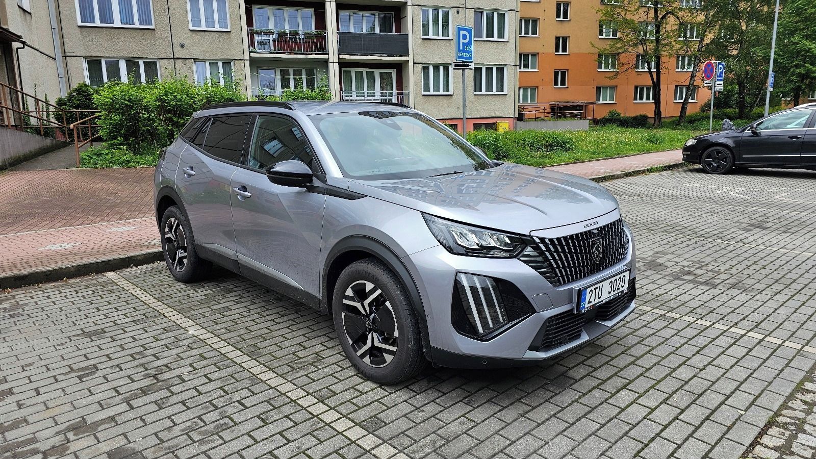 Peugeot 2008, 1.2 Puretech 74kw (Allure) - fotka 2