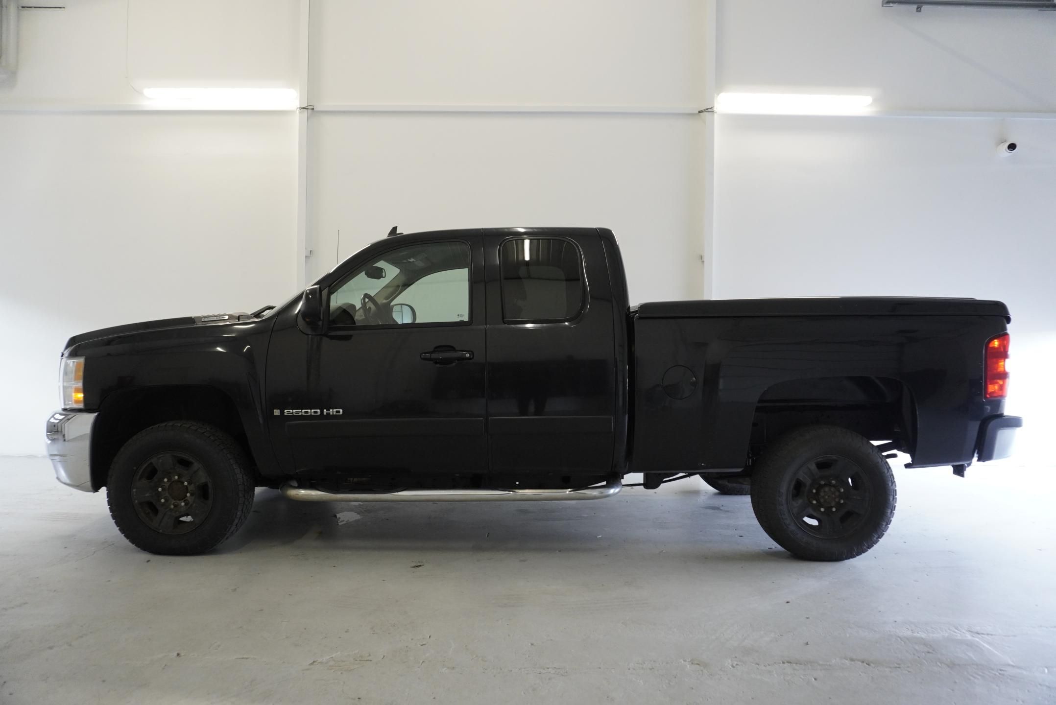 Chevrolet Silverado, 2500 6.6 V8 - fotka 3