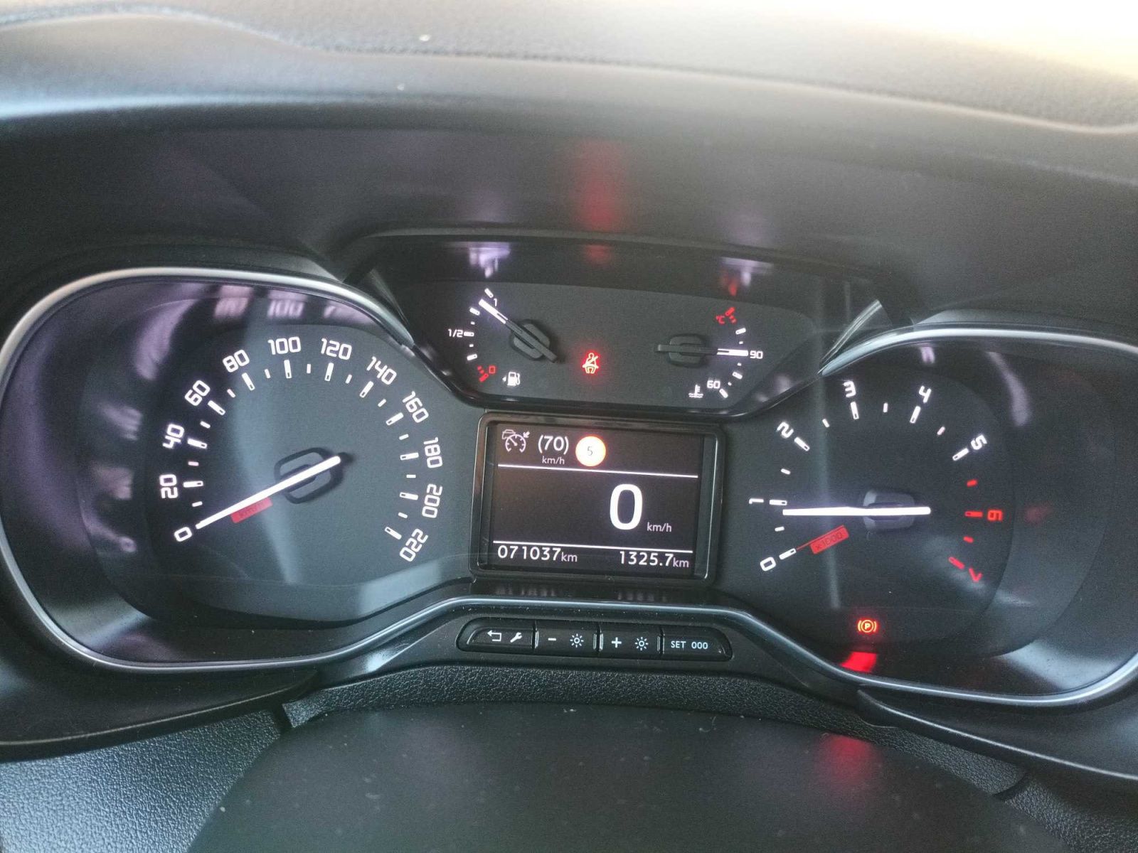Toyota Proace City Verso, Maxi 1.5 D-4D, 7Míst, Klima - fotka 3