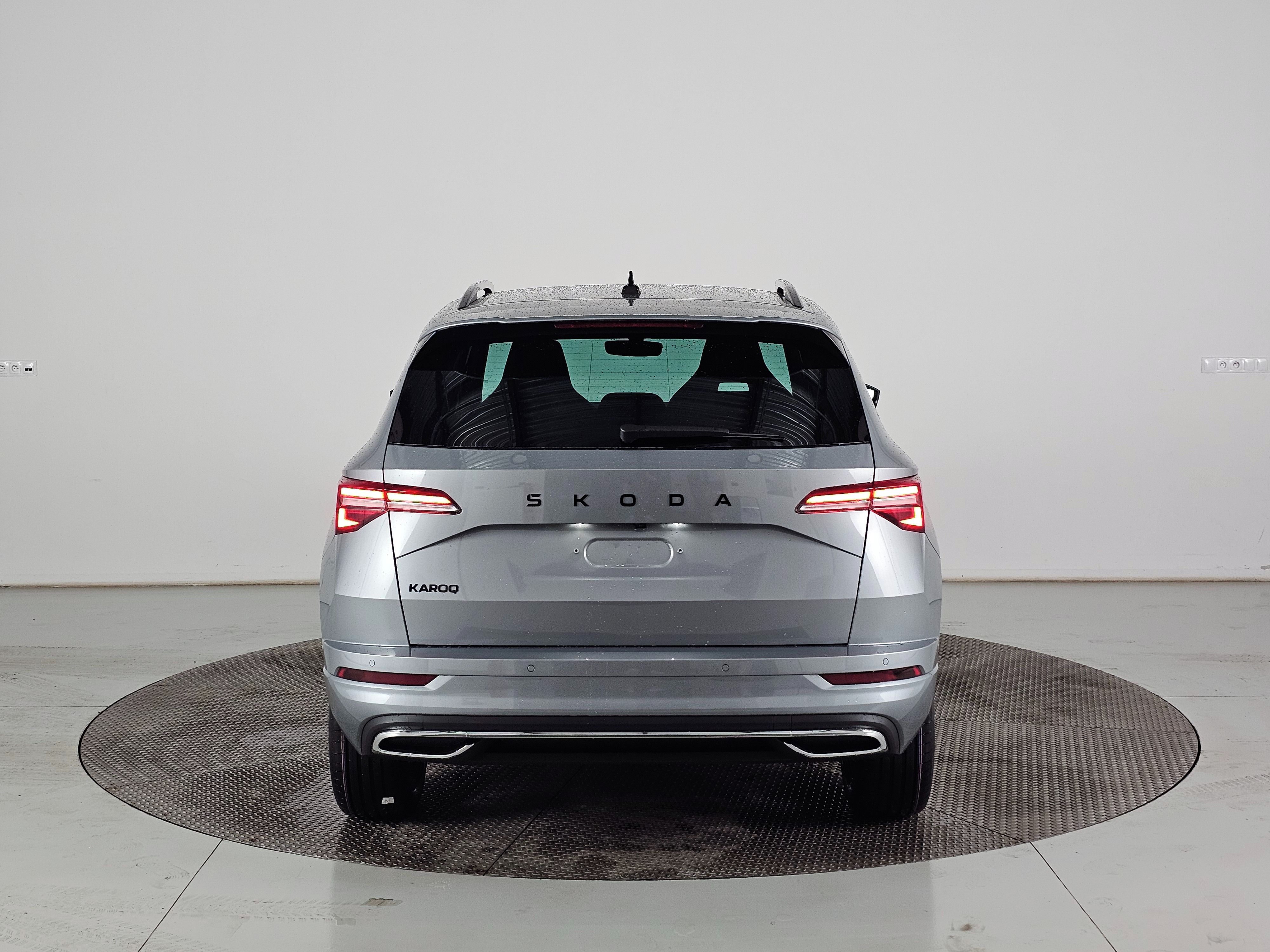 Škoda Karoq, Sportline 1.5TSI 110kW aut. - fotka 6