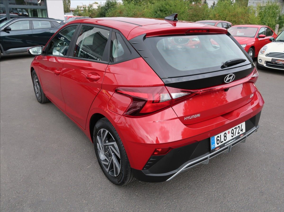 Hyundai i20, 1,2 i,57kW,1majČR,WaveWinter - fotka 4
