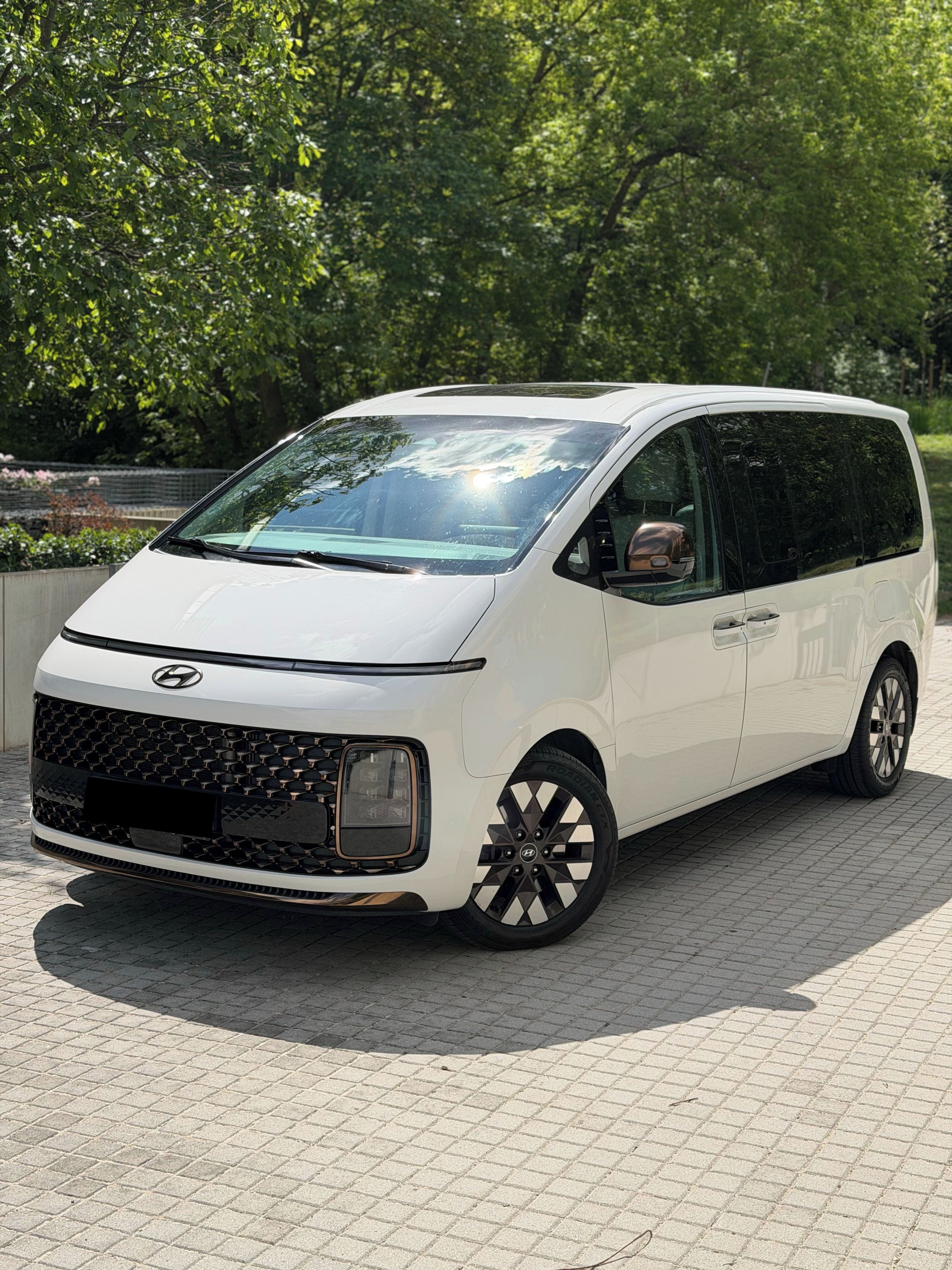 Hyundai Staria, 2.2,4x4,Luxury,55 tkm,záruka