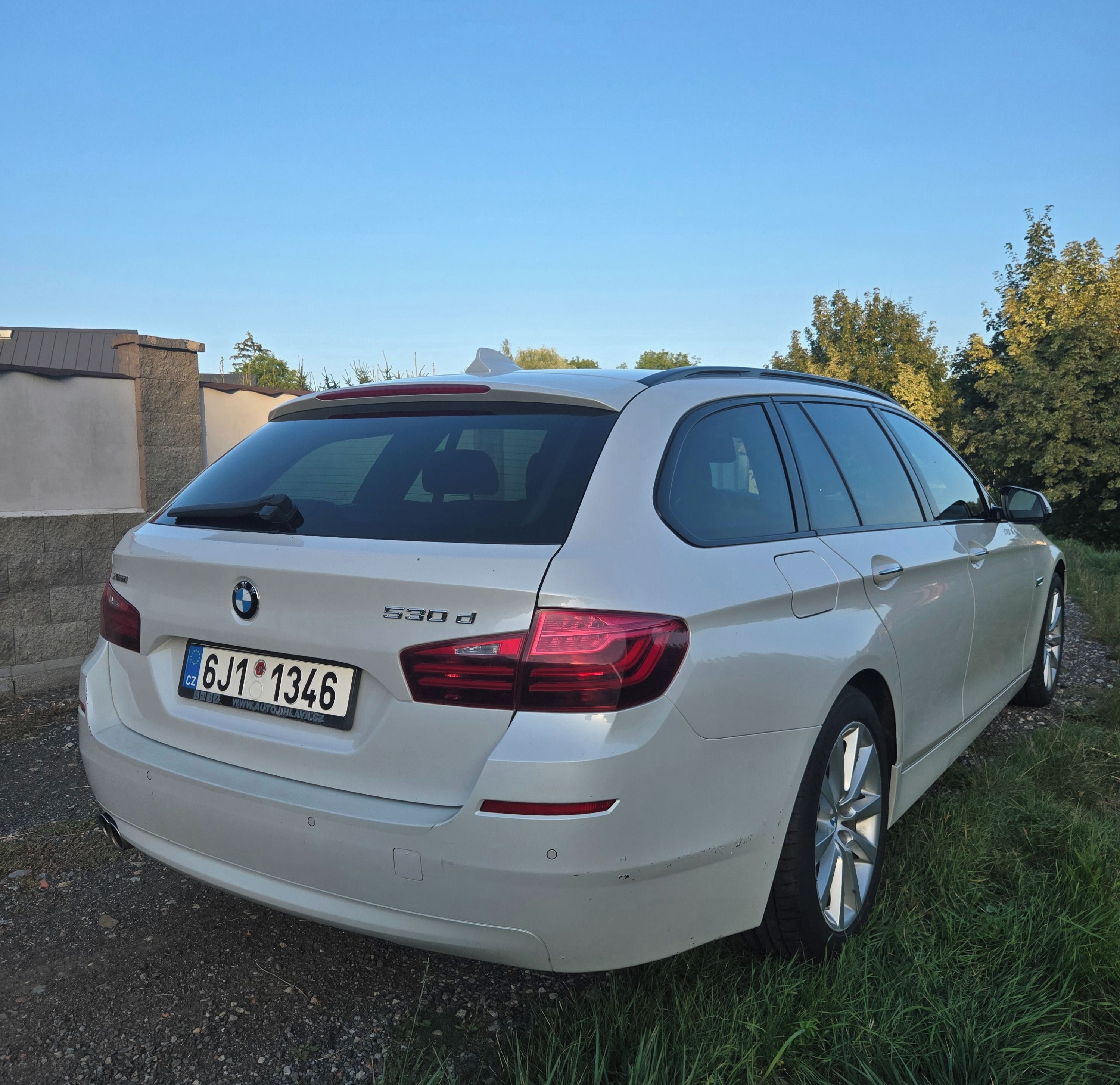 BMW Řada 5, 530XD 190KW - fotka 6