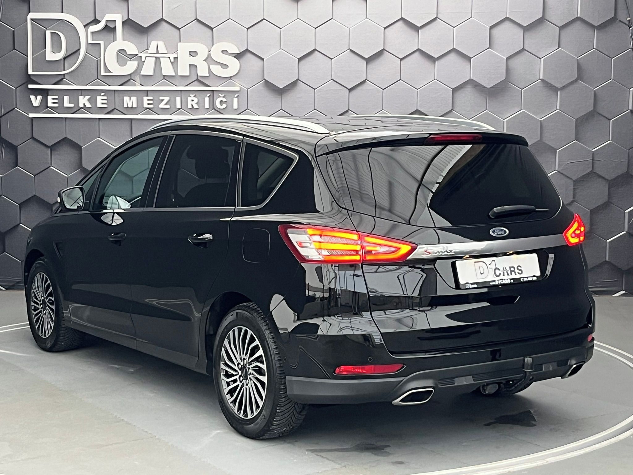 Ford S-MAX - fotka 2