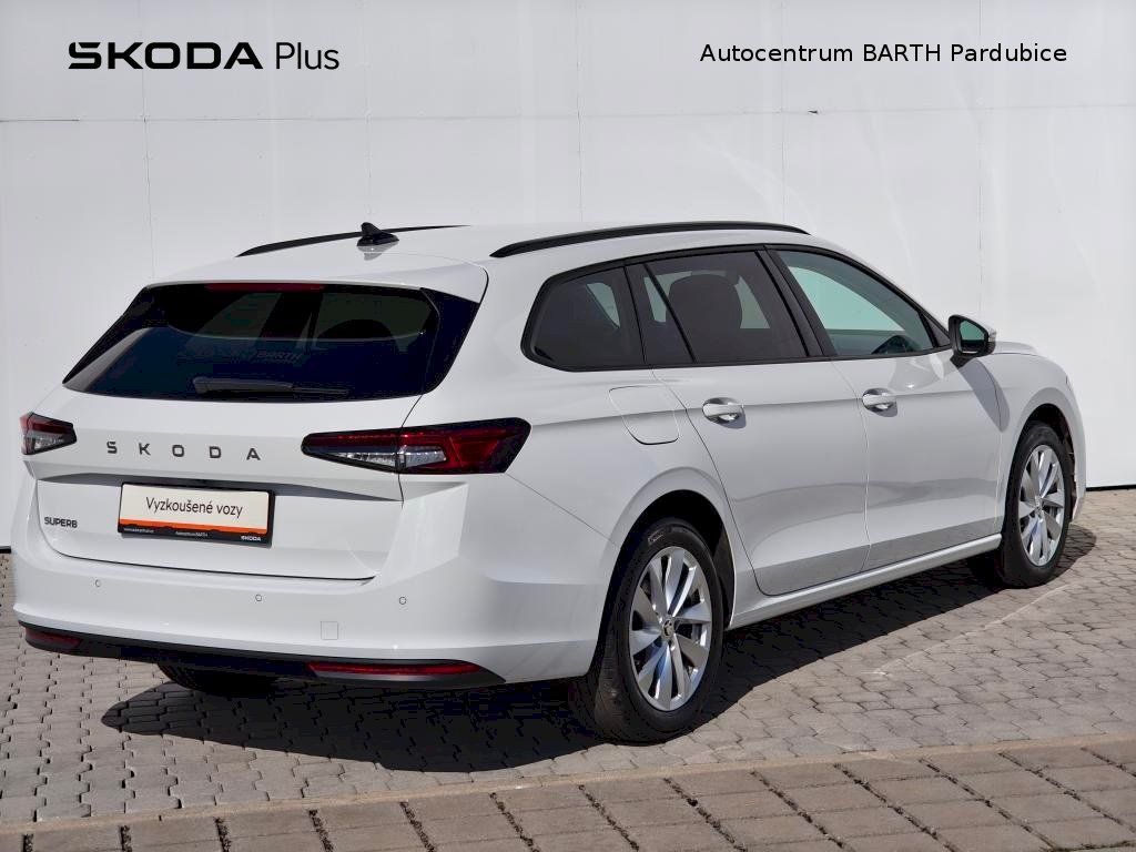 Škoda Superb, Combi Selection / 2,0 TDI / 11 - fotka 2