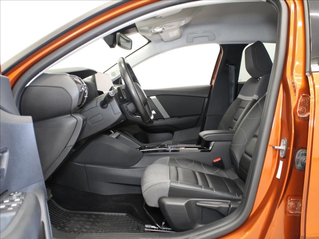 Citroën C4, 1,5 HDi 96kW AT Shine TAŽNÉ - fotka 6