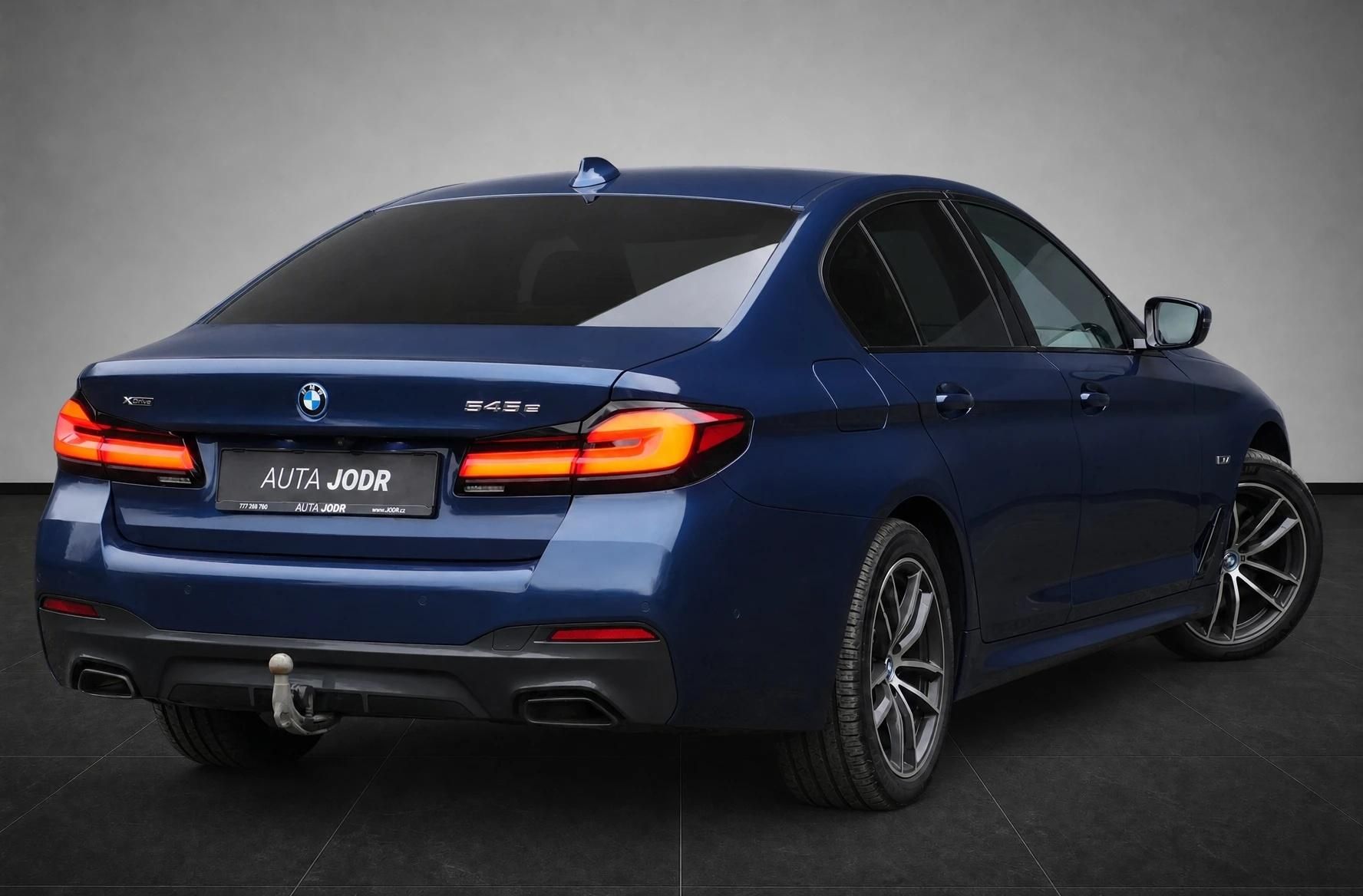 BMW Řada 5, 545e xDríve, ČR, Ventilace - fotka 5
