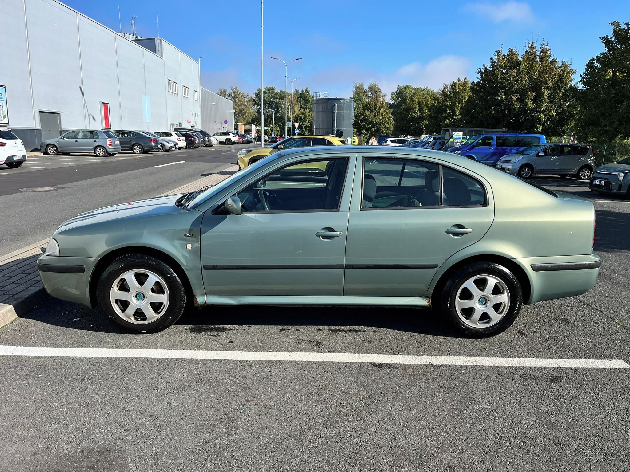 Škoda Octavia, 1.9 TDI 81 kW Ambiente - fotka 6