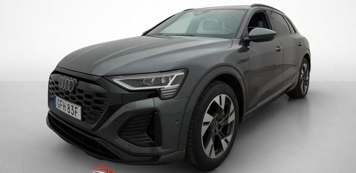 Audi Q8 e-tron, 55 Q SoH 96% 360k Pano Tažné