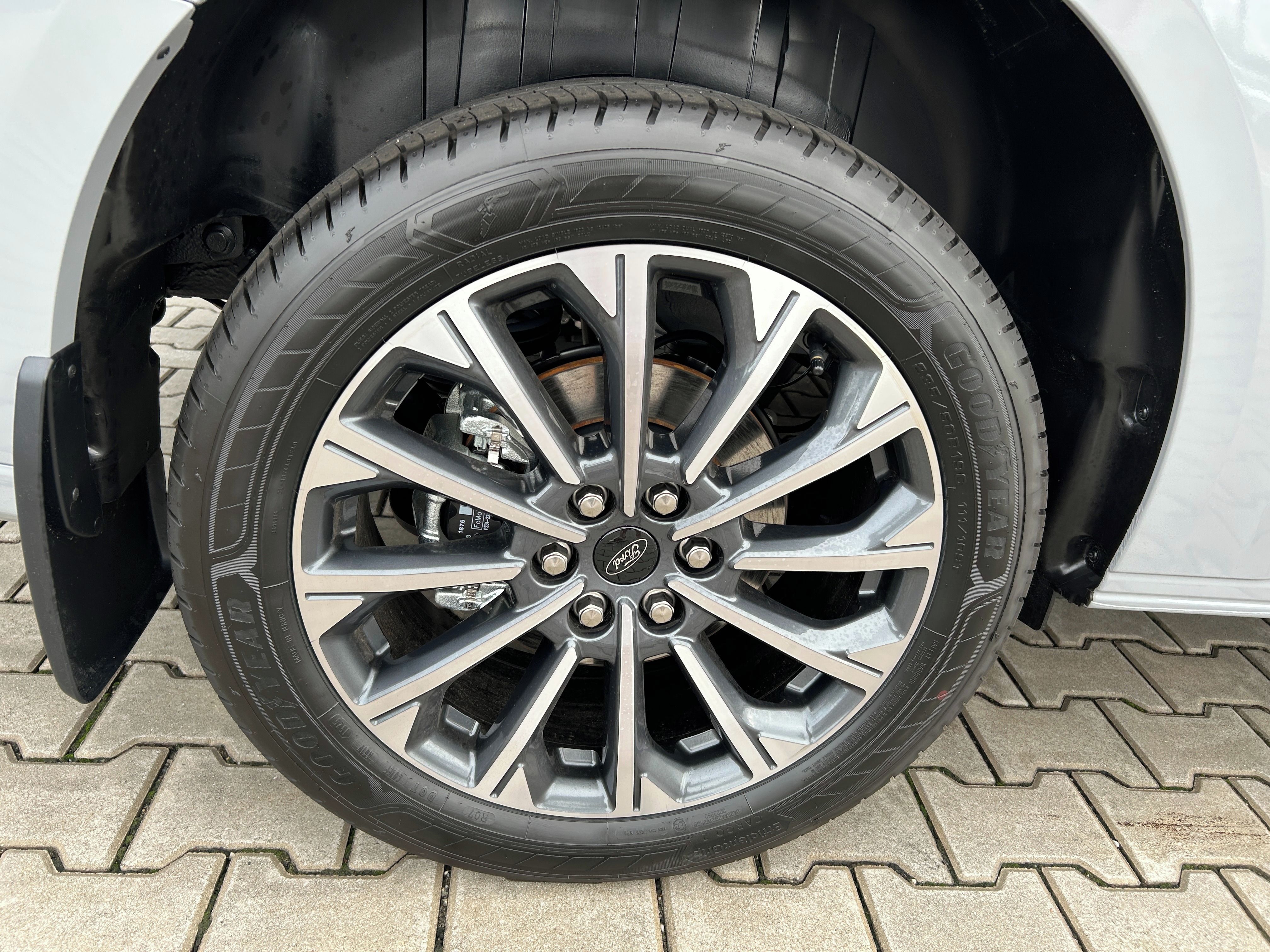 Ford Tourneo Custom, Titanium X L2 2.0EcoBlue 125kW - fotka 6