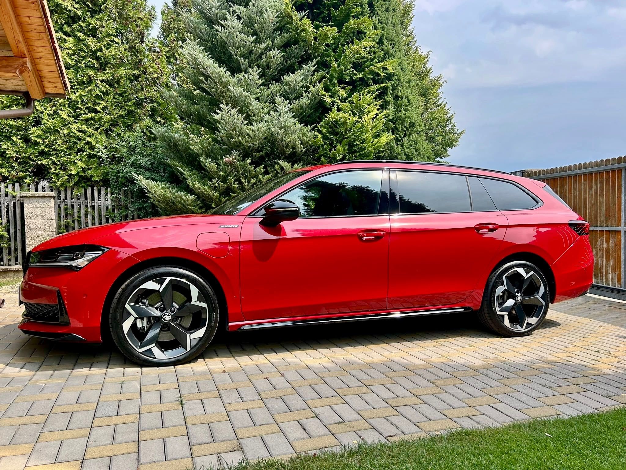 Škoda Superb, Sportline iV - fotka 6