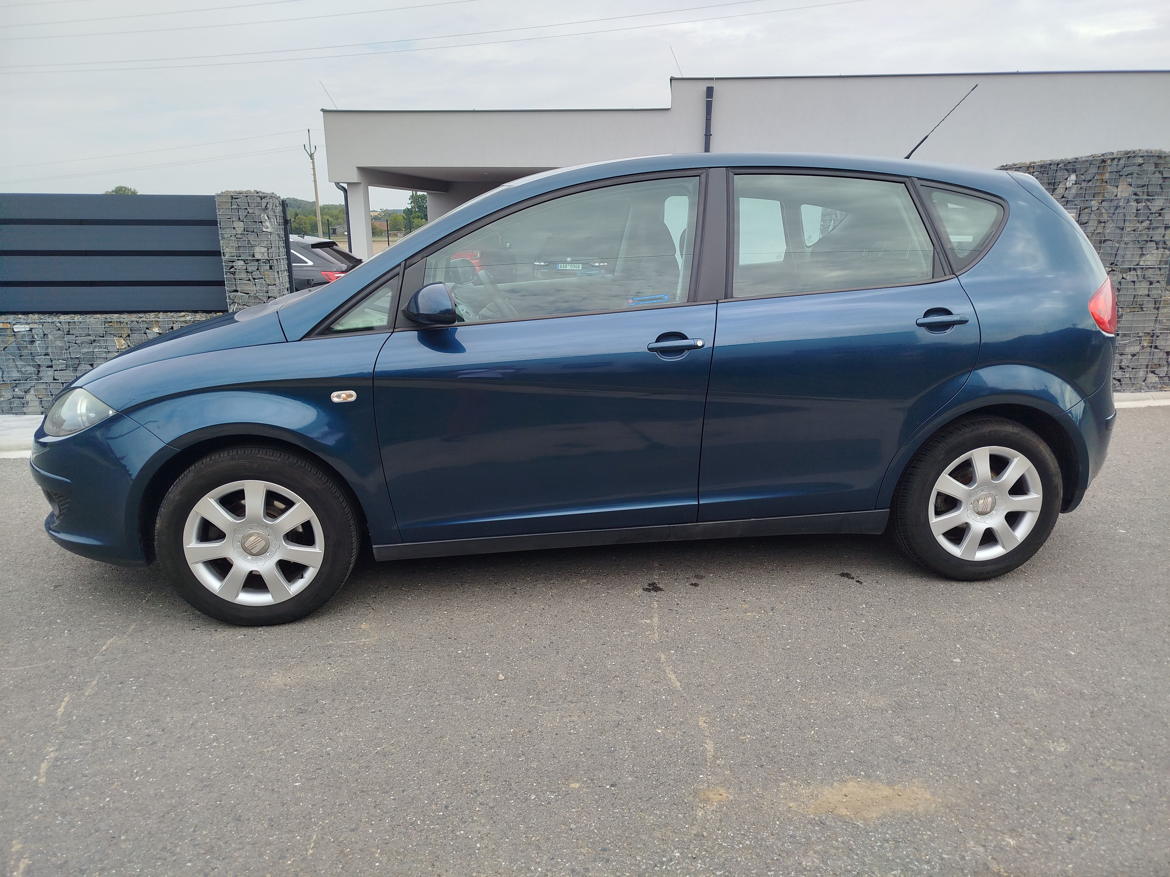 Seat Altea, 1.6i 75kw, serviska, - fotka 2