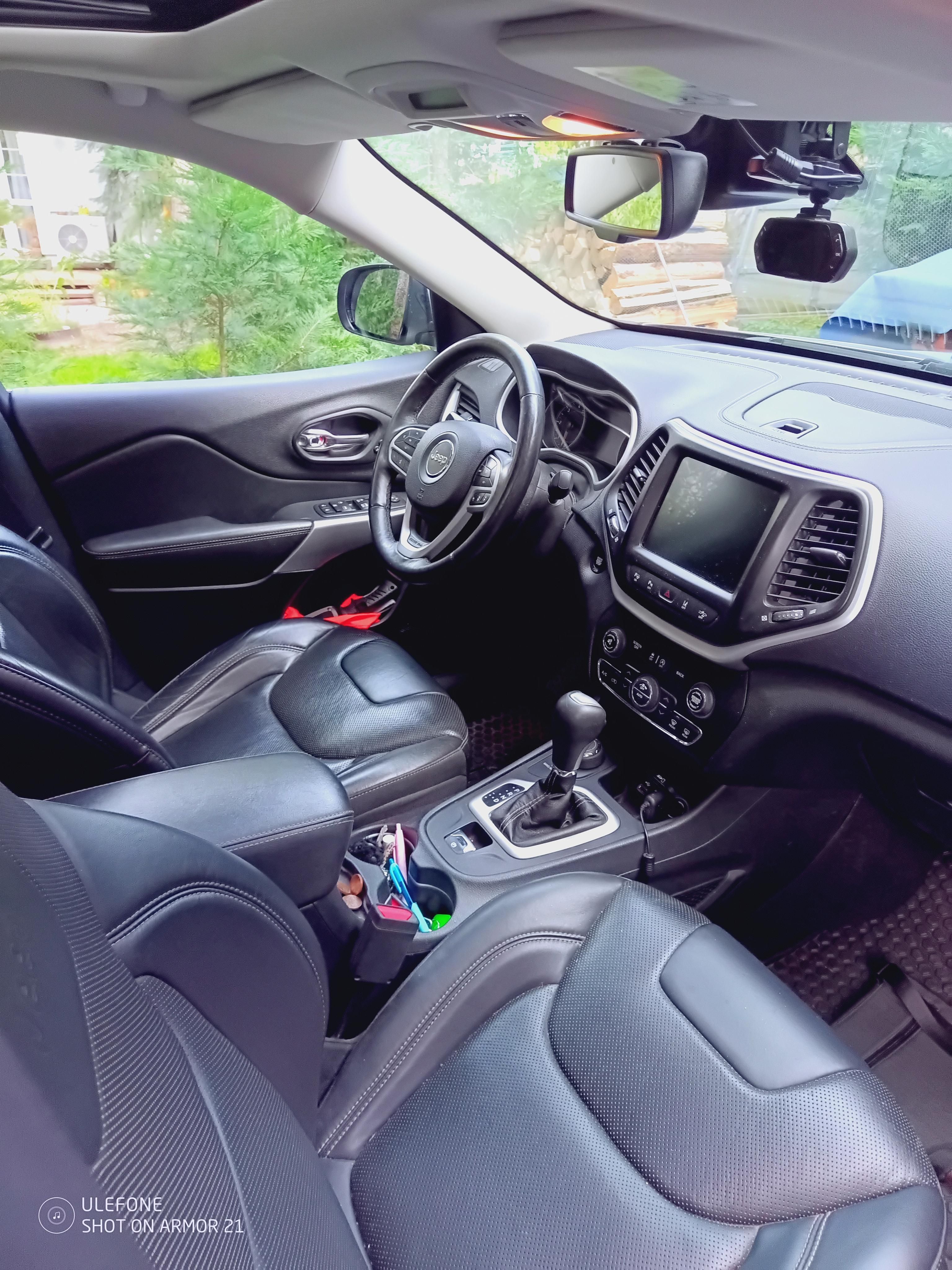 Jeep Cherokee, 2,2  147kW, Aut.4x4, tažné - fotka 6