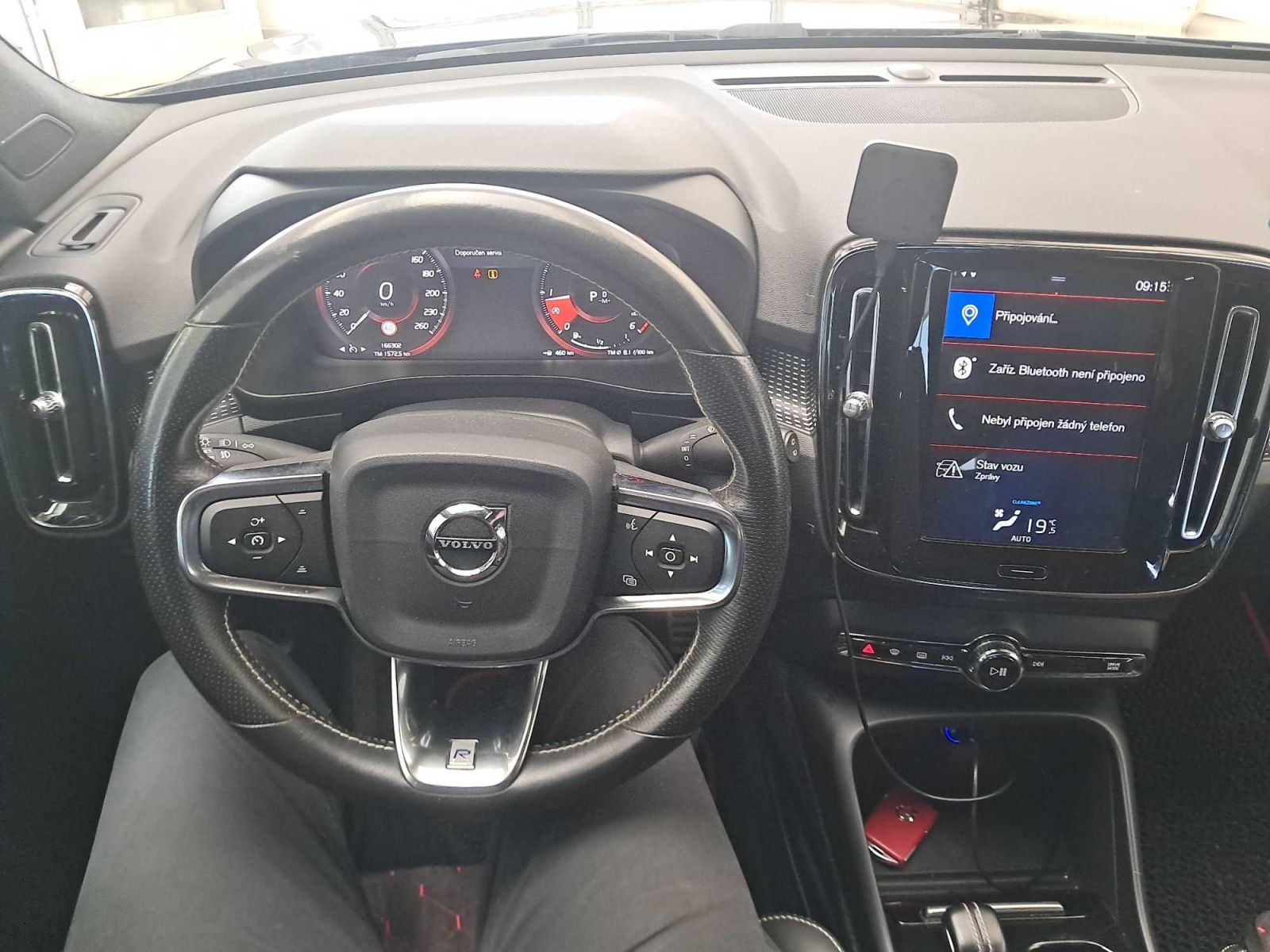 Volvo XC40, D4 AWD, 4X4, Automat, Kůže - fotka 3