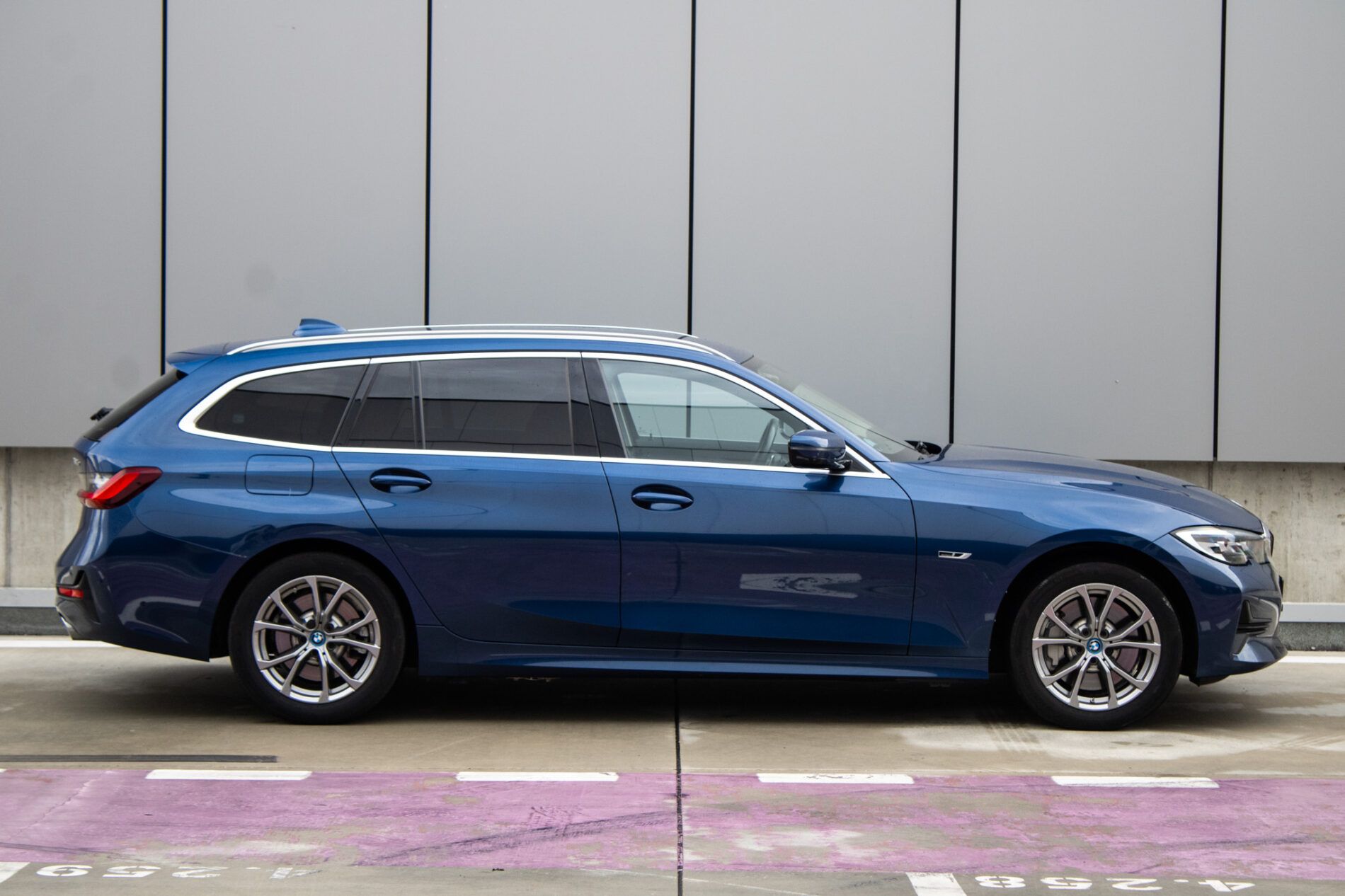 BMW, rad 3 Touring - fotka 4