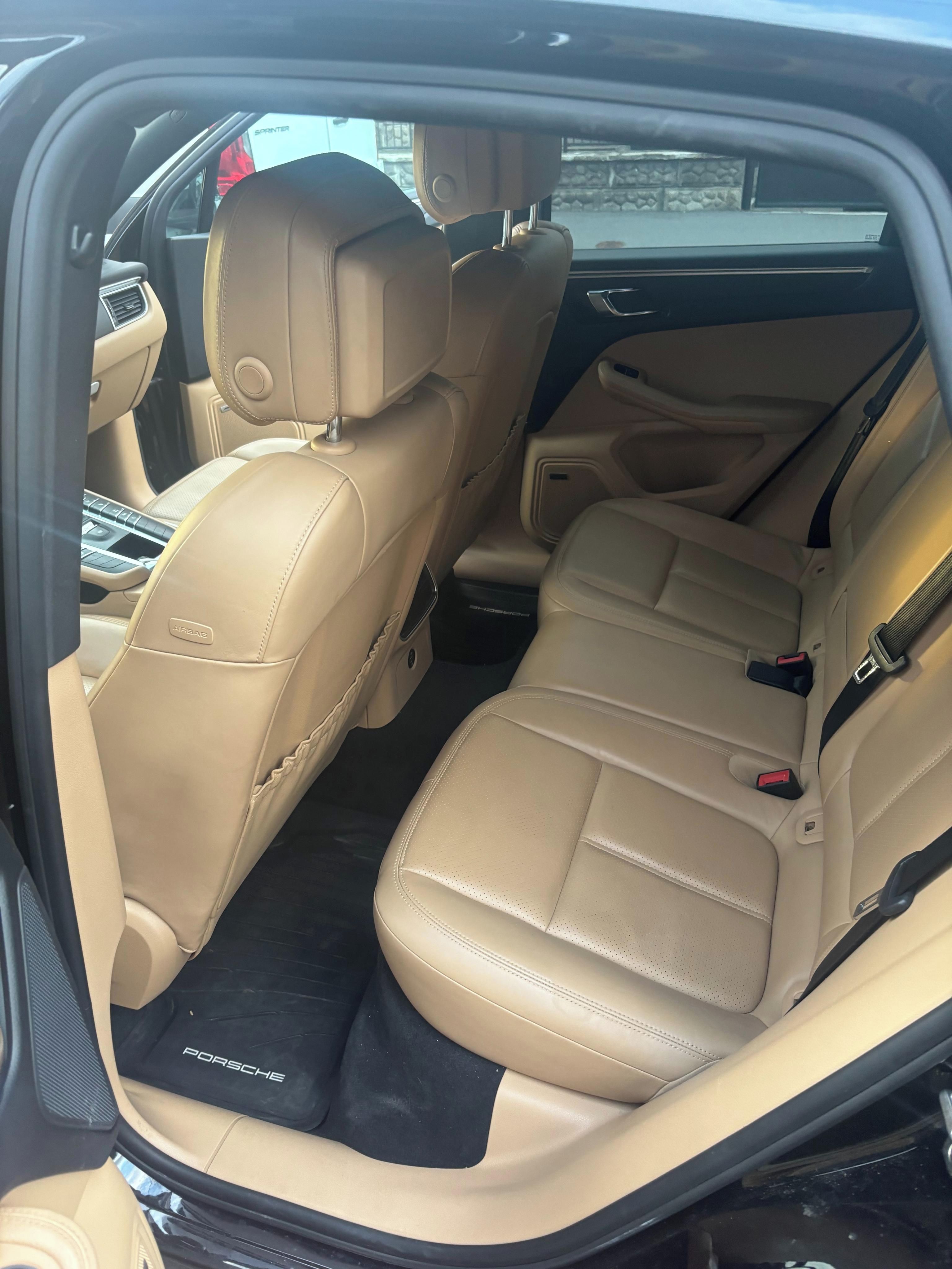 Porsche Macan, 2.0 TSI, Servisováno - fotka 6
