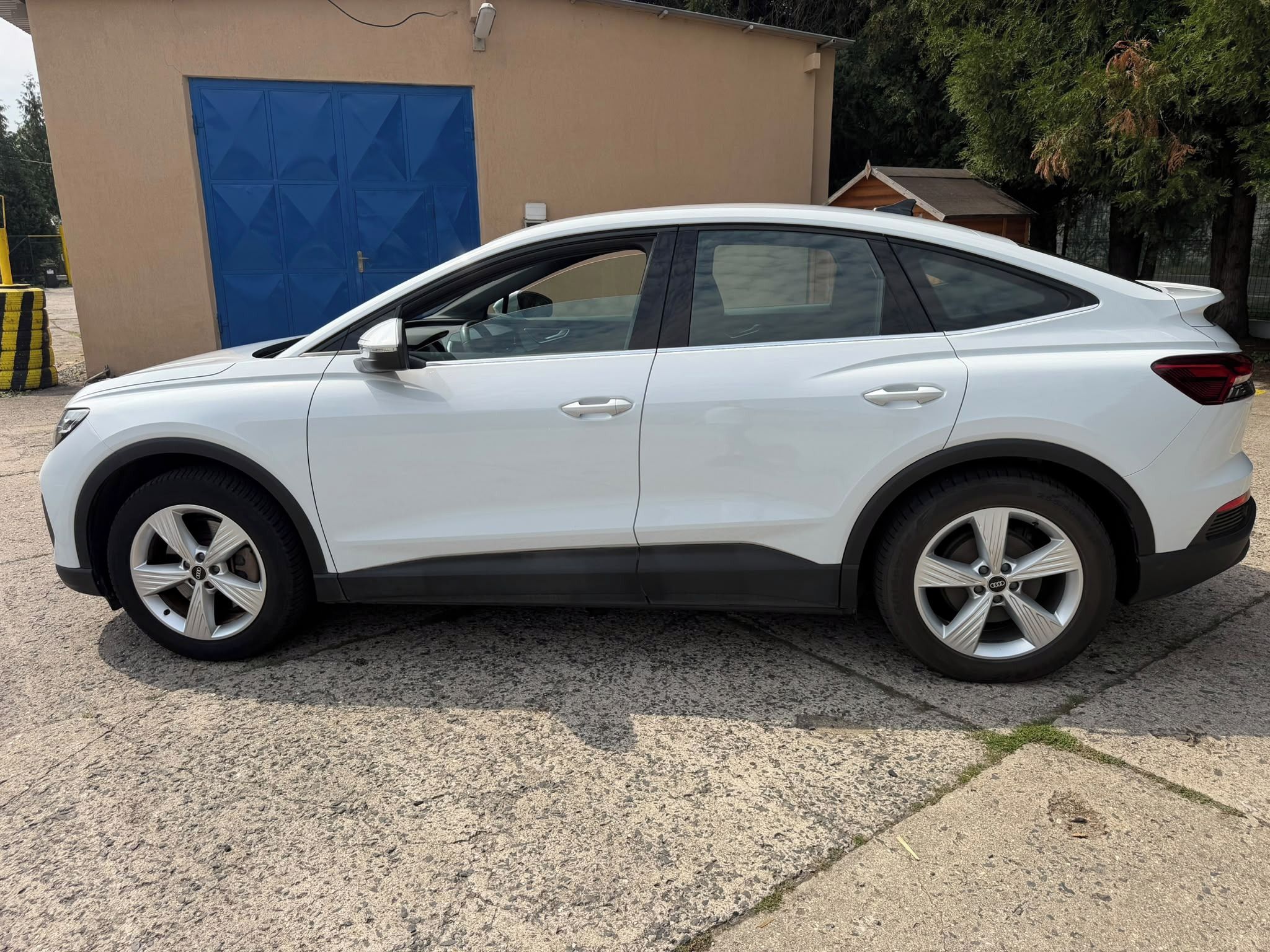 Audi Q4 e-tron, Tepelko, Soh 94,5%, nebourané - fotka 5