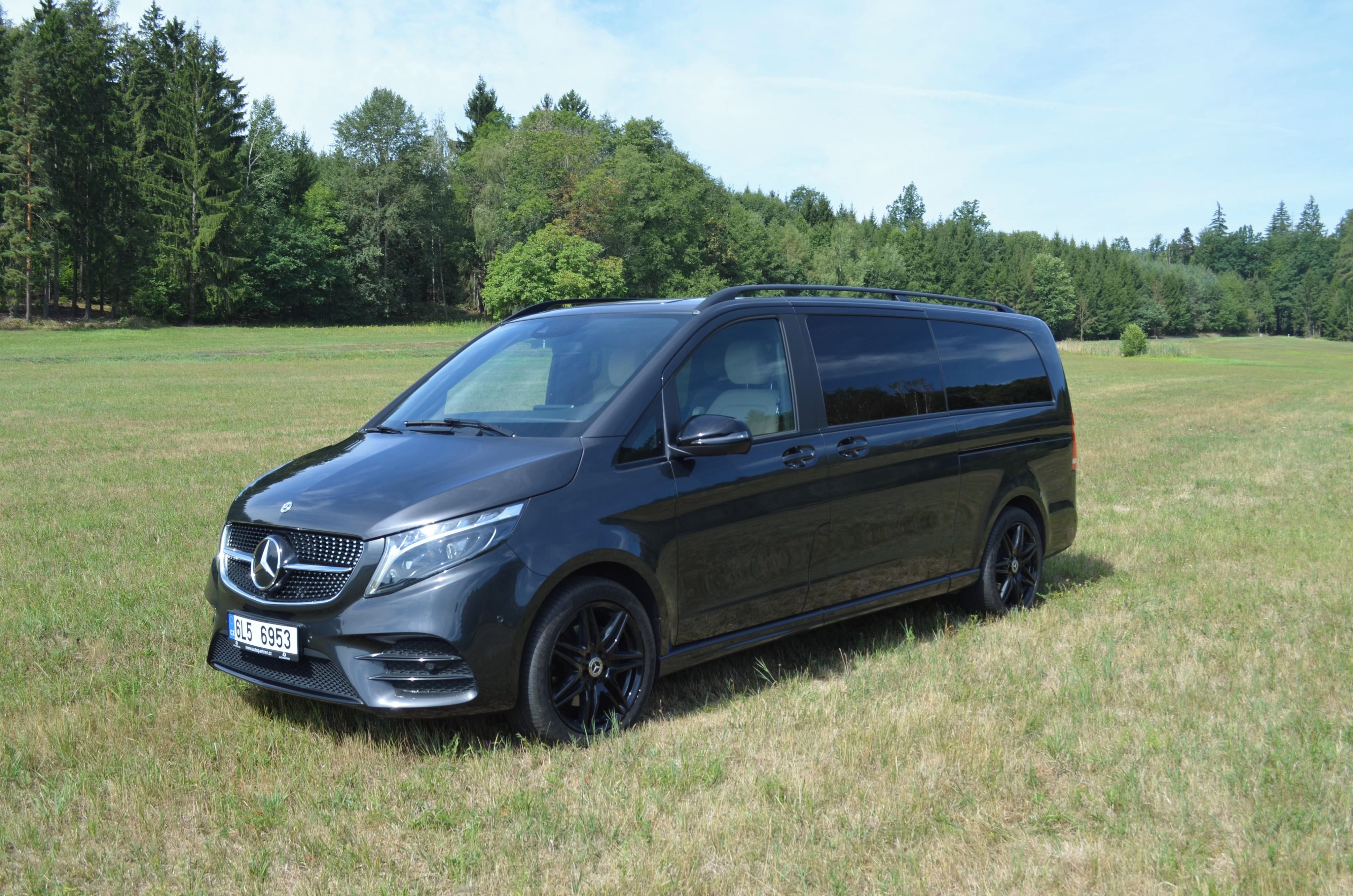 Mercedes-Benz Třídy V, Mercedes-Benz V 300d AMG XL - fotka 2