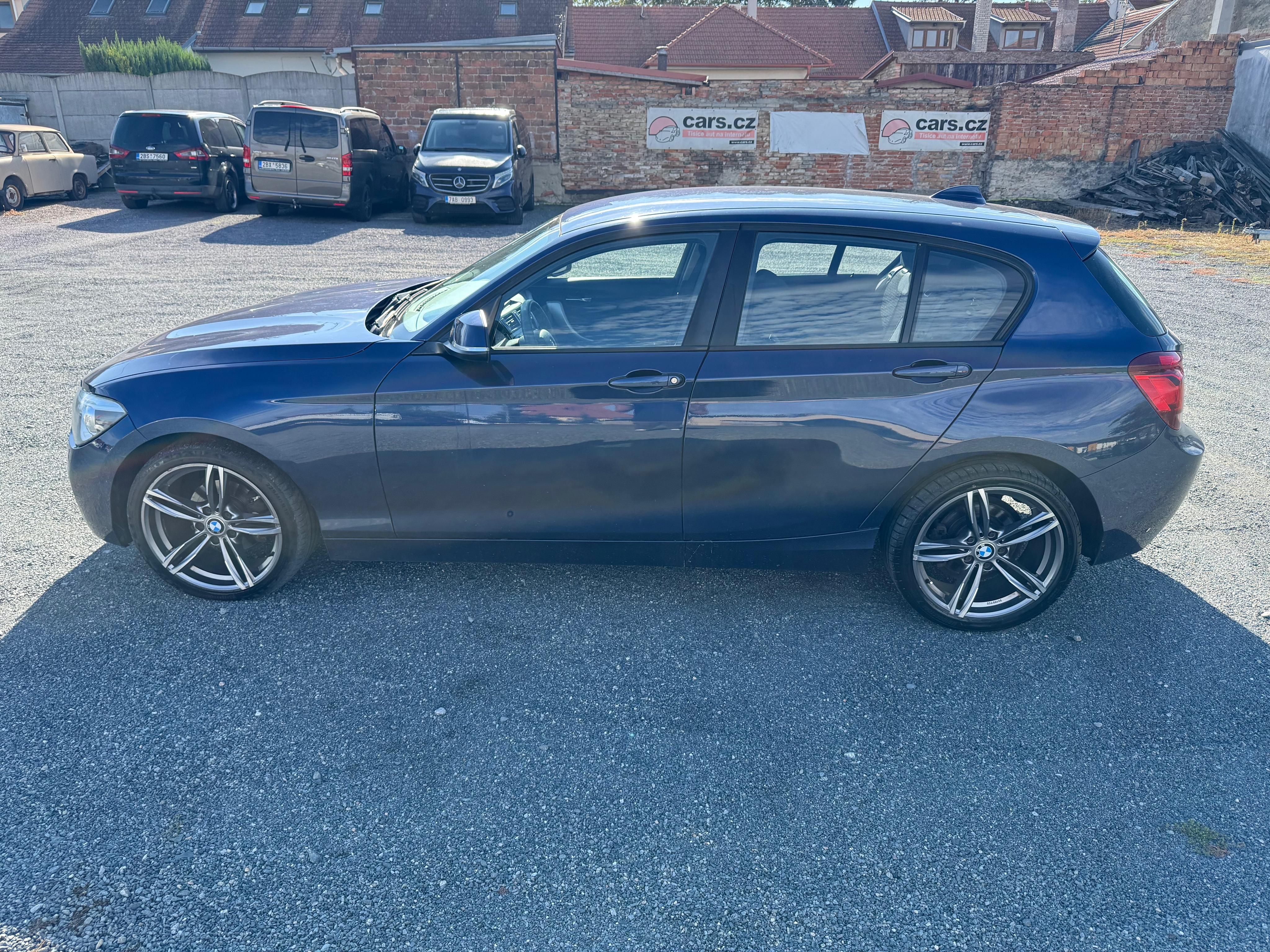 BMW Řada 1, 116i 1.6 SPORT - fotka 6