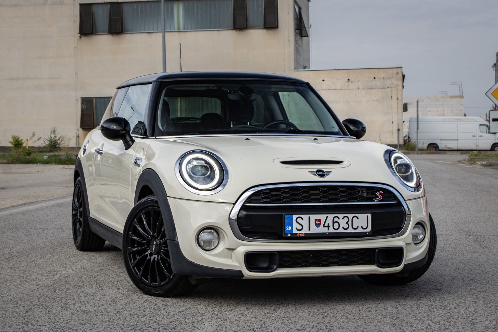 Mini Cooper S - fotka 4