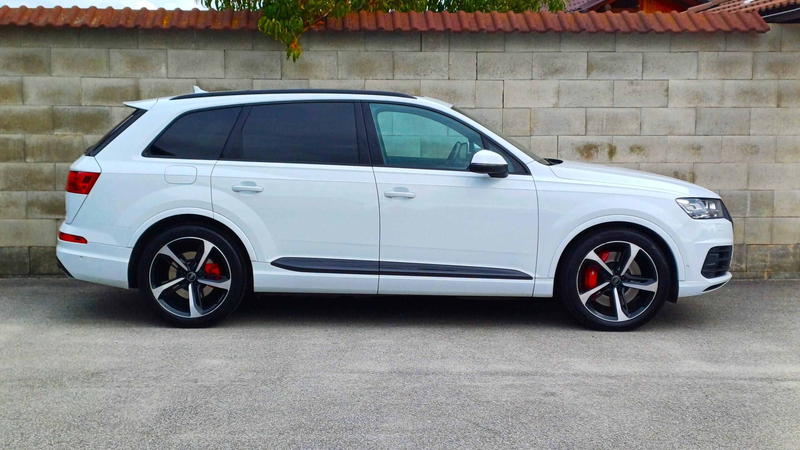 Audi SQ7, S-LINE 4.0 TDI 320kW 7míst. - fotka 4