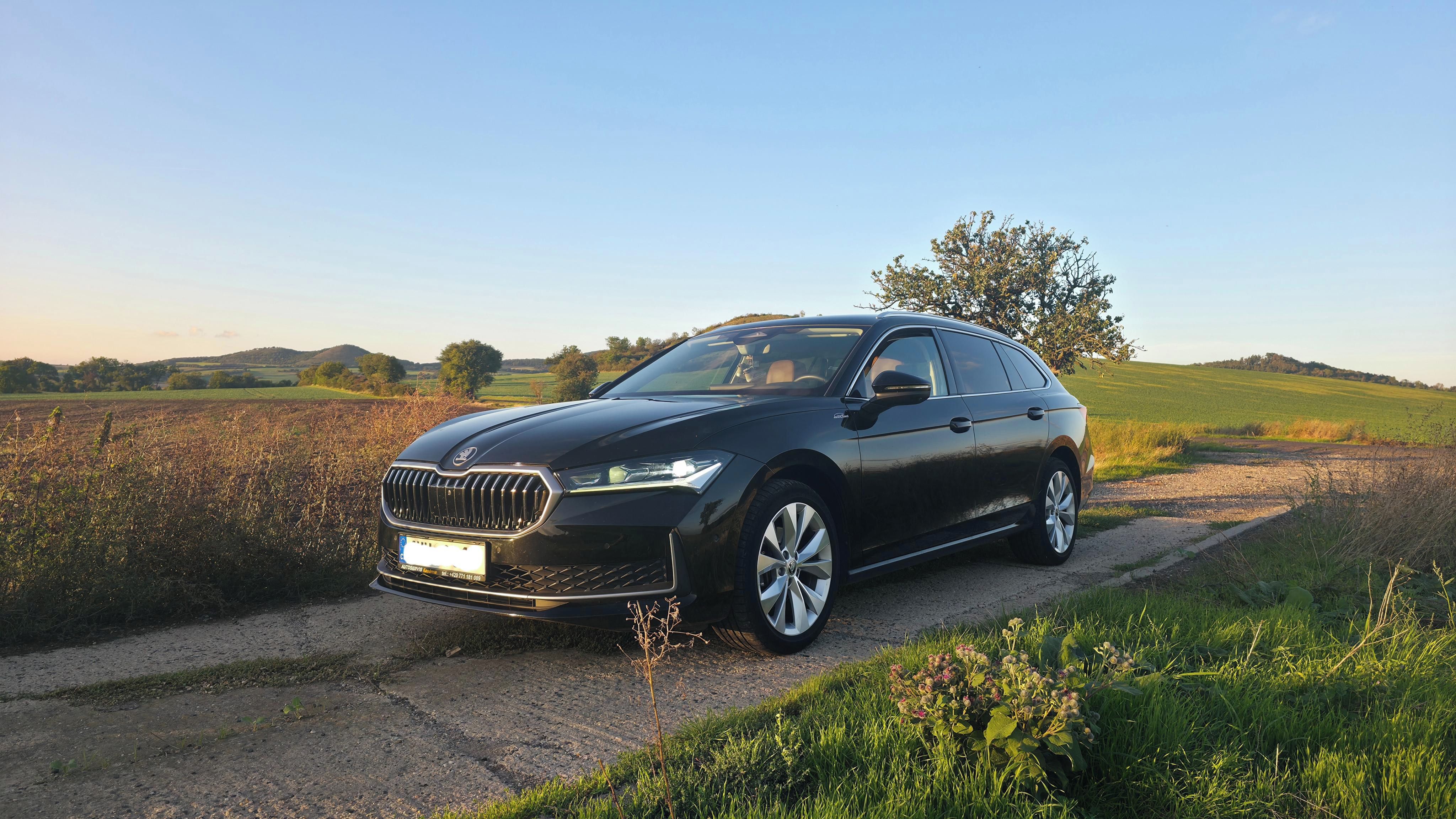 Škoda Superb, 2.0 TDI DSG L&K - fotka 6