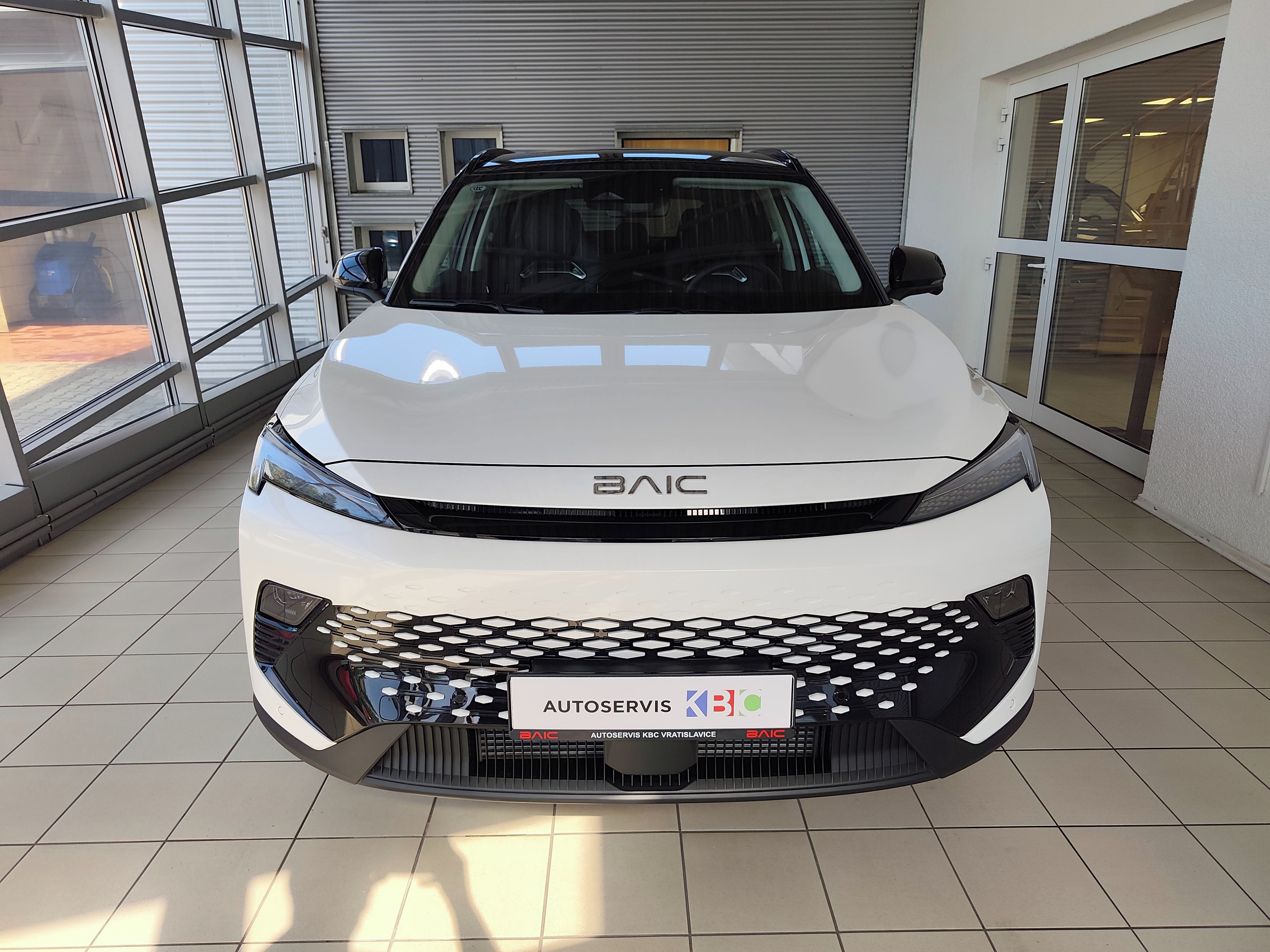 BAIC X55, 1.5T 130KW AT All in - fotka 6