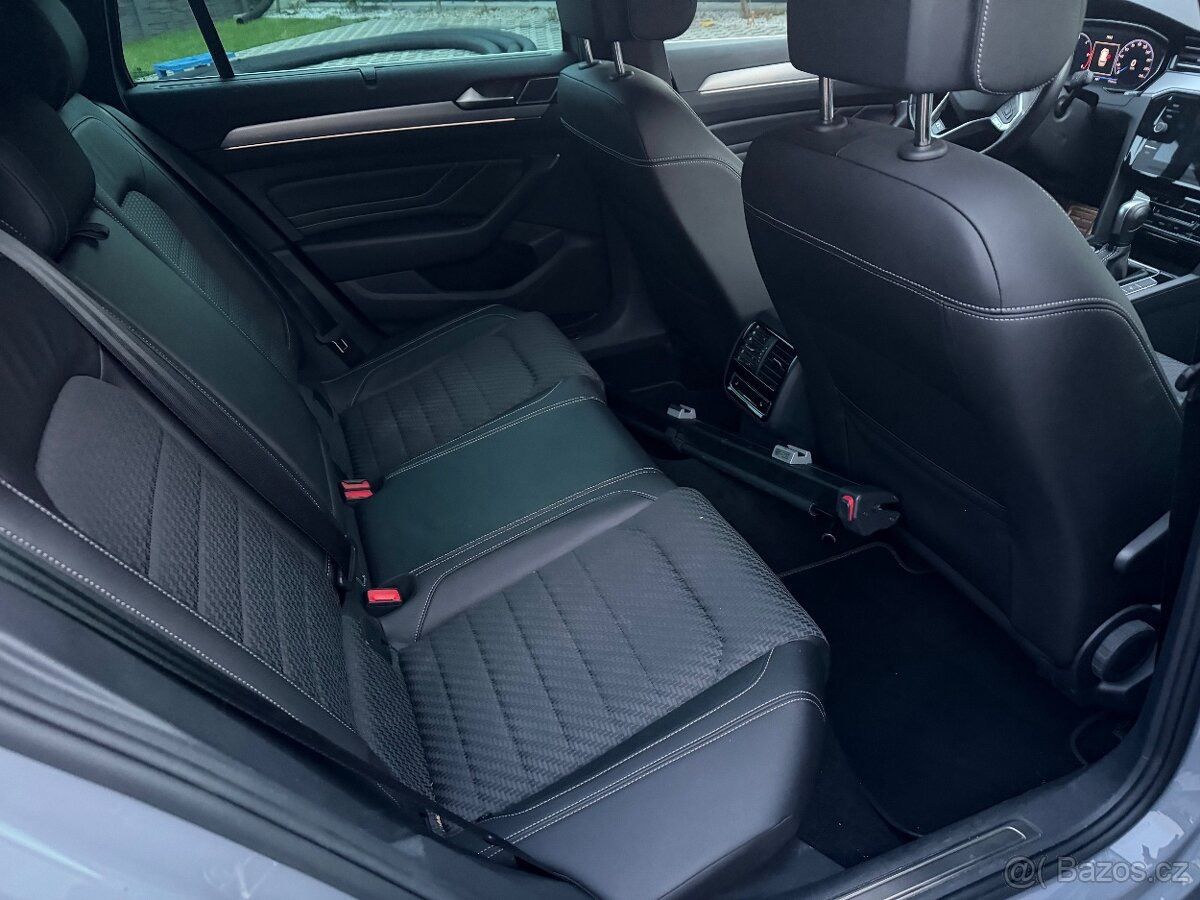 Volkswagen Passat, B8.5 R-LINE 2.0TDI 110KW cockp - fotka 6