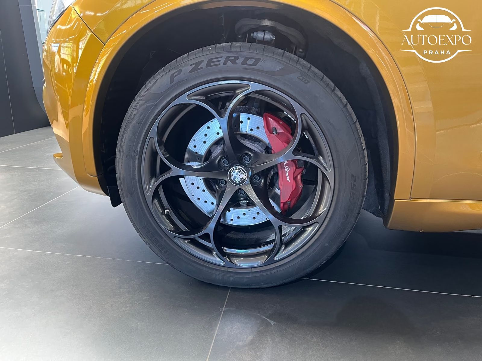 Alfa Romeo Stelvio, Quadrifoglio QV 2.9l V6 - fotka 4