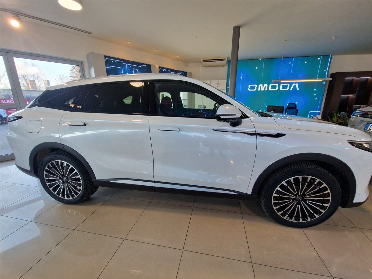 Omoda, SHS PREMIUM - fotka 2