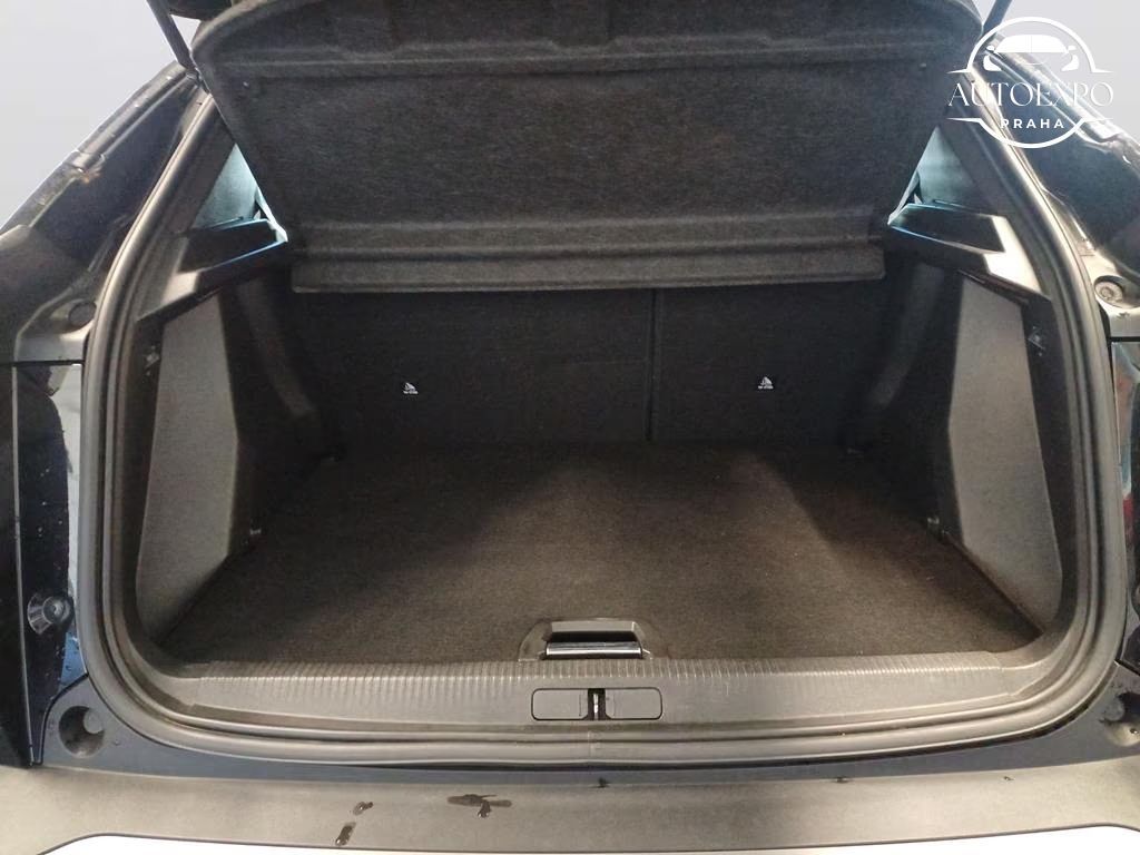 Peugeot 2008, 2008 GT BlueHD - fotka 6