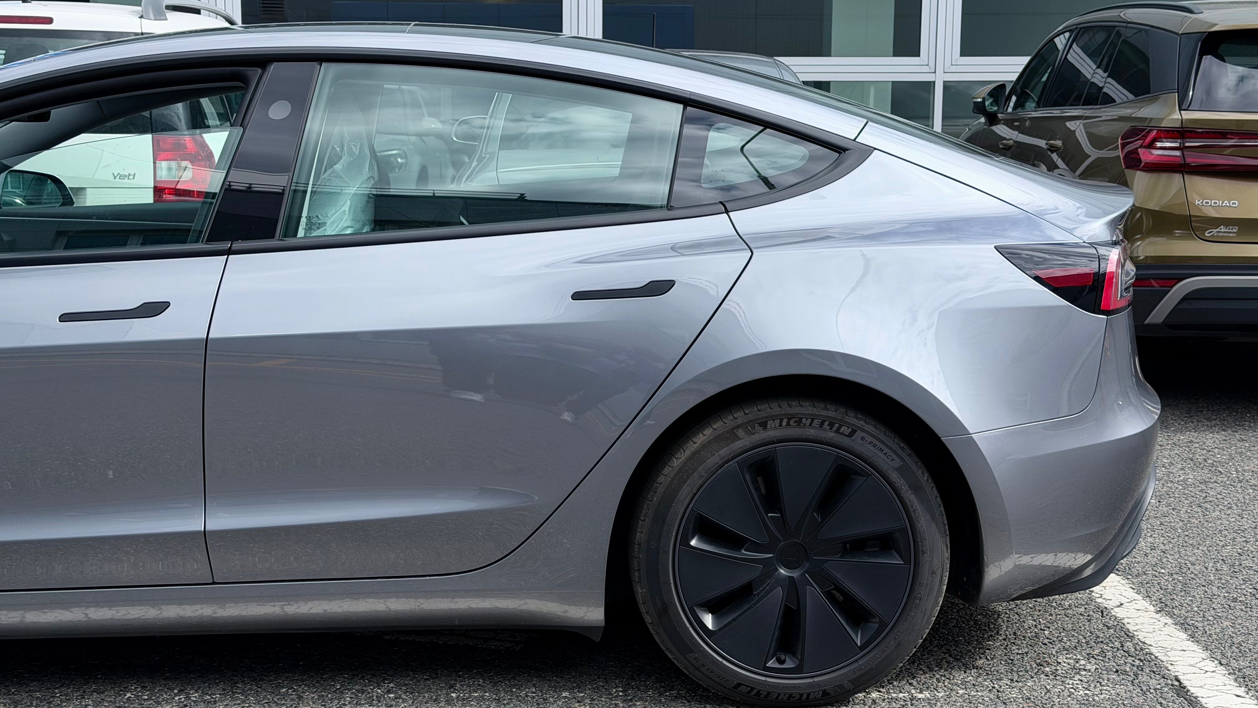 Tesla Model 3, Tesla Model 3 Highland EU 10K - fotka 4