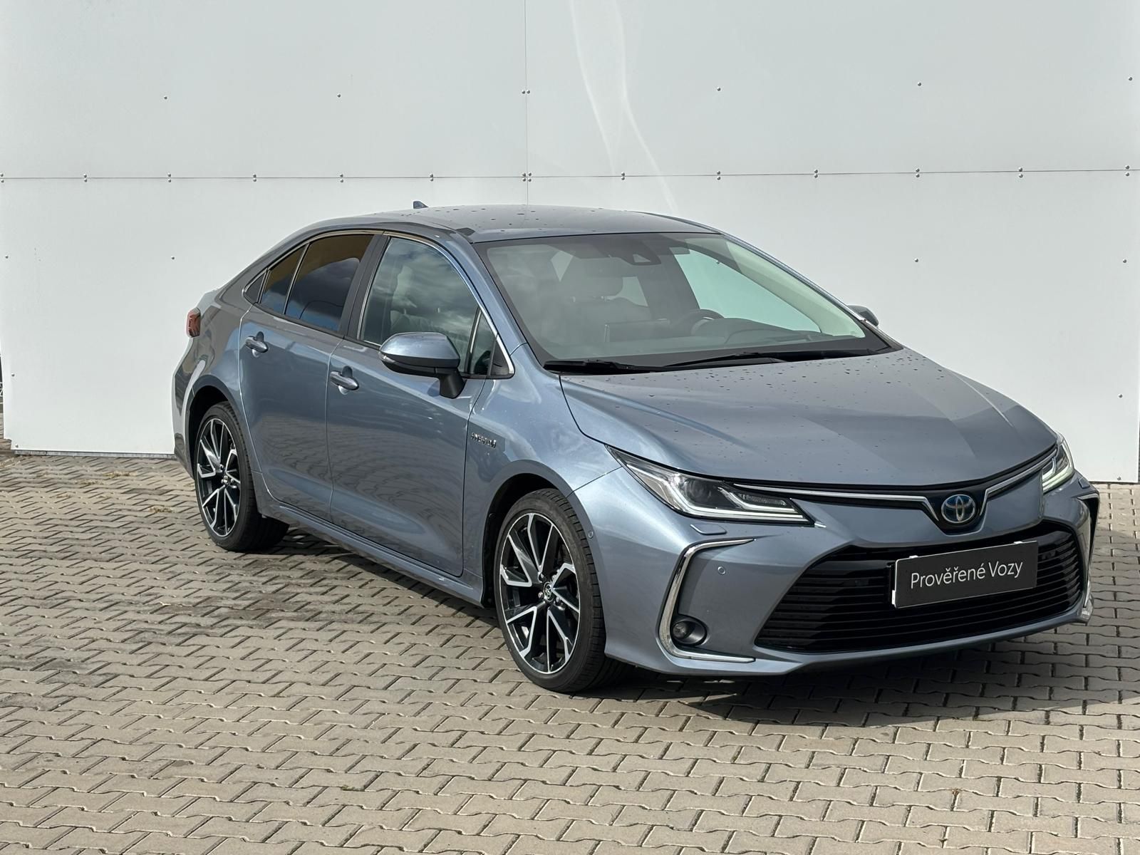 Toyota Corolla, 1.8 HSD e-CVT Executive VIP - fotka 6