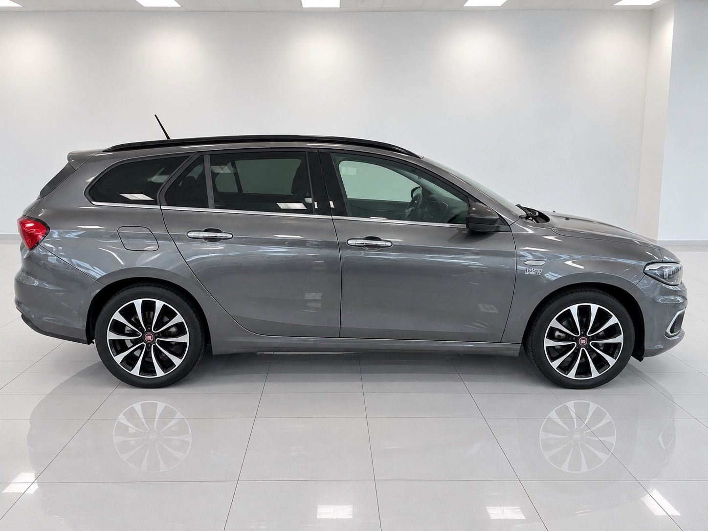 Fiat Tipo, SERVIS | NOVÁ STK NA 2 ROKY - fotka 5