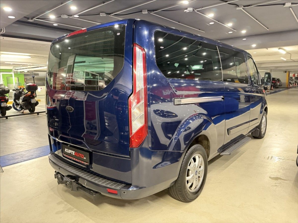 Ford Tourneo Custom, 2,2 TDCi  Titanium - fotka 6