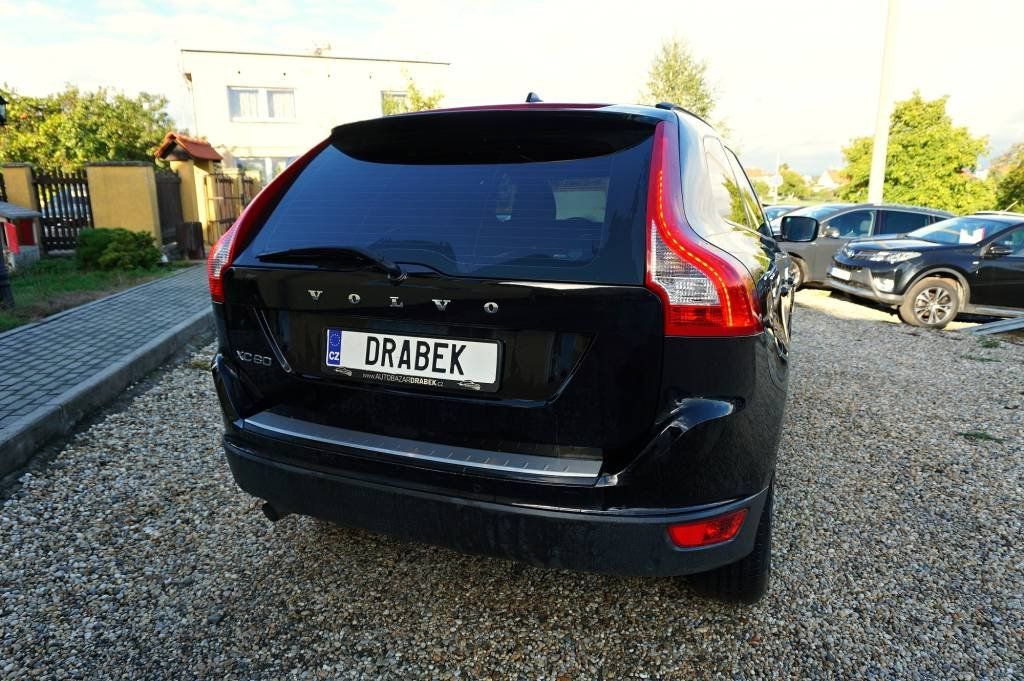 Volvo XC60, 2,0 D3 120 kW - fotka 5