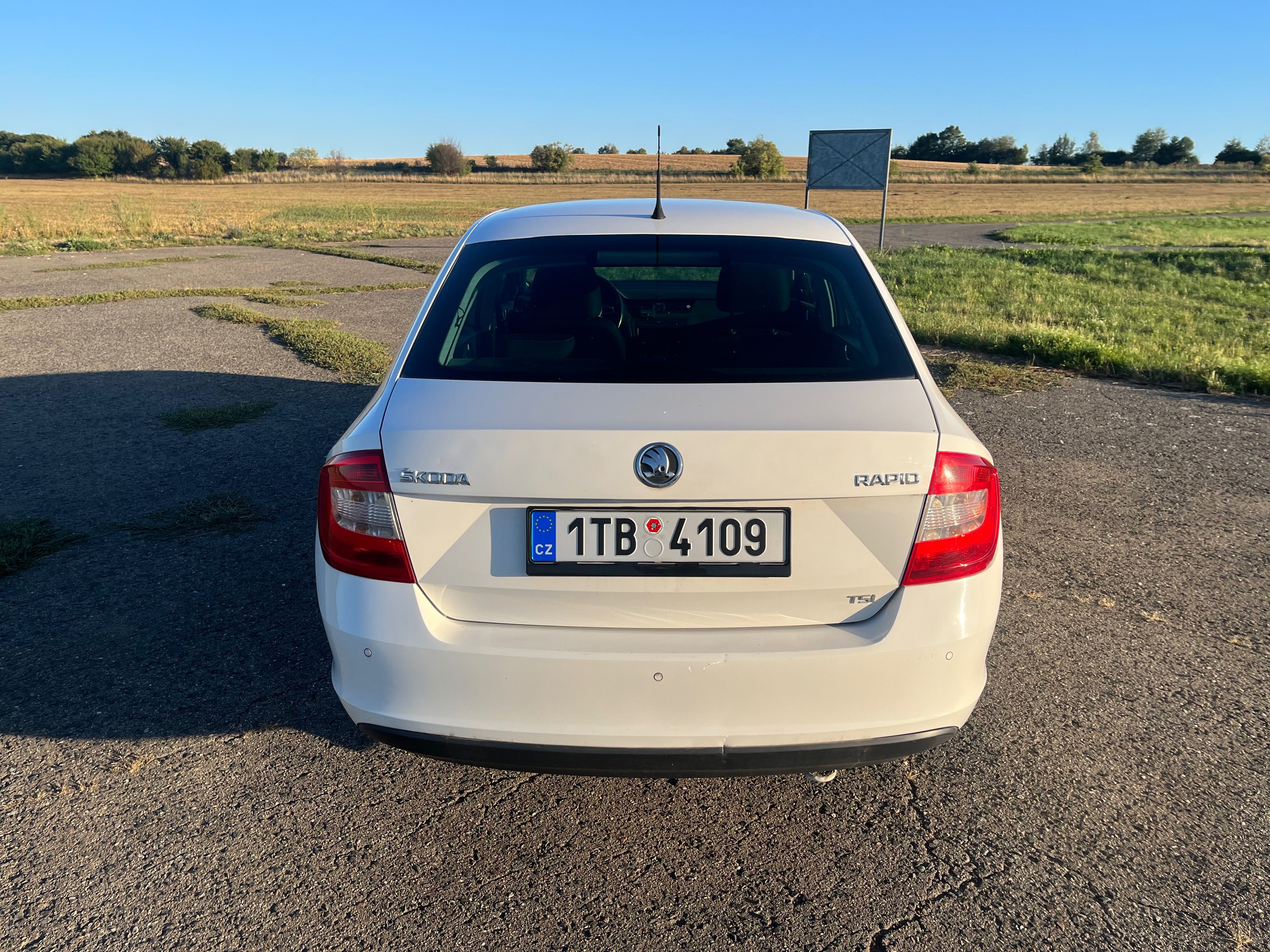 Škoda Rapid - fotka 5
